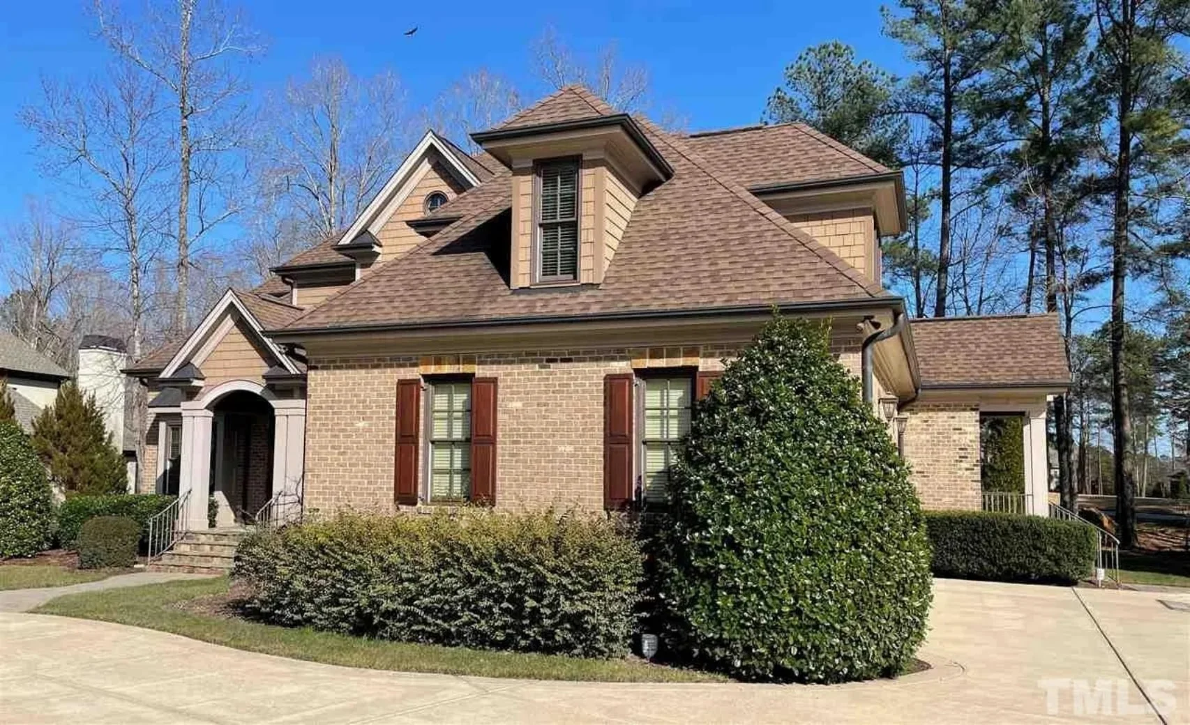 9-1829 HOUSE PLAN - Traditional 5-Bedroom House Plan with 3-Car Garage | Blueprints & CAD Files 26 Traditional 5-Bedroom House Plan with 3-Car Garage | Blueprints & CAD Files