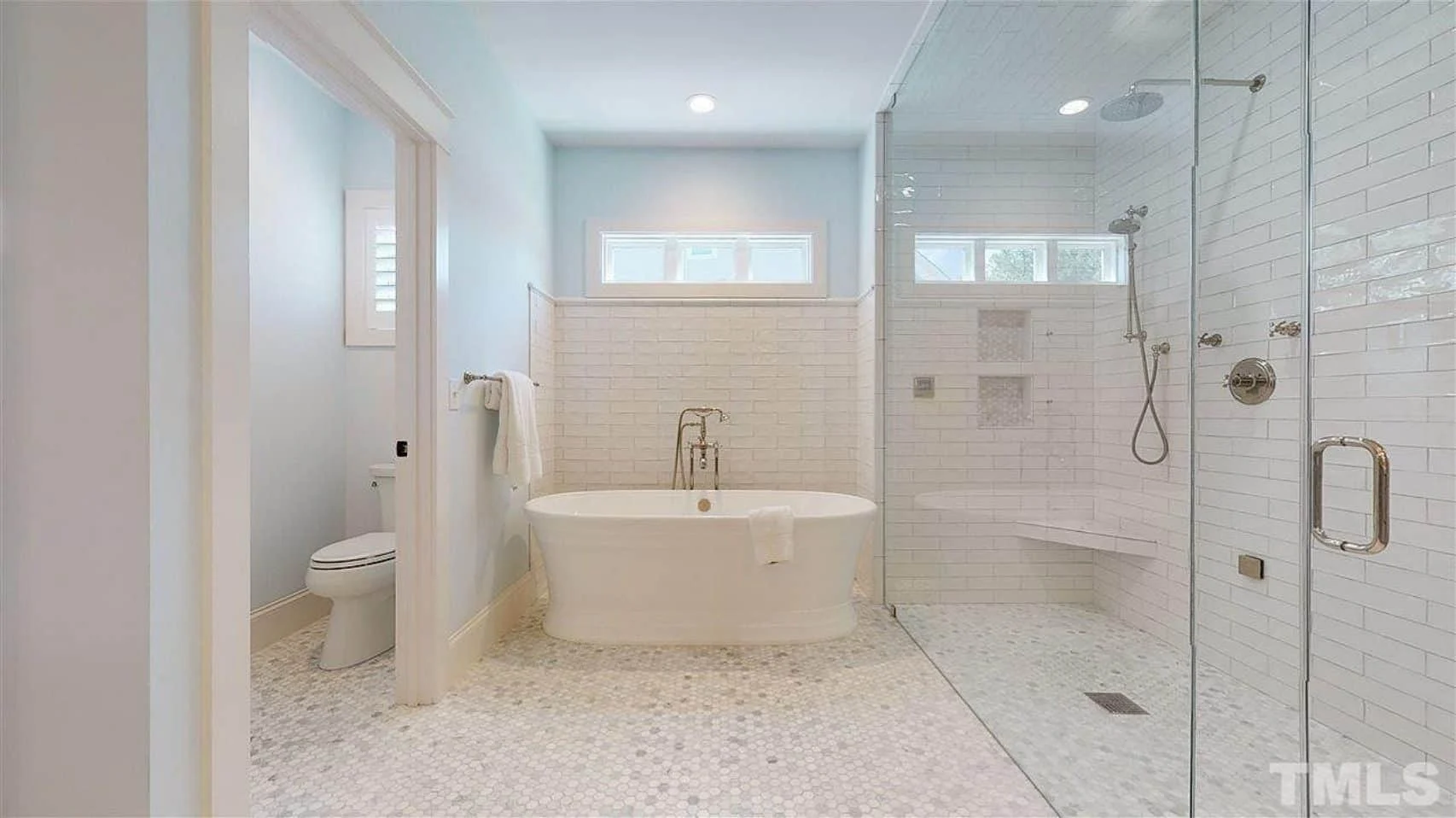 16-1429 HOUSE PLAN - 5-Bed, 6.5-Bath, 5,334 SF Modern Farmhouse House Plan 15 Spacious 3-Story Luxury house Plan with CAD Blueprints & Designs