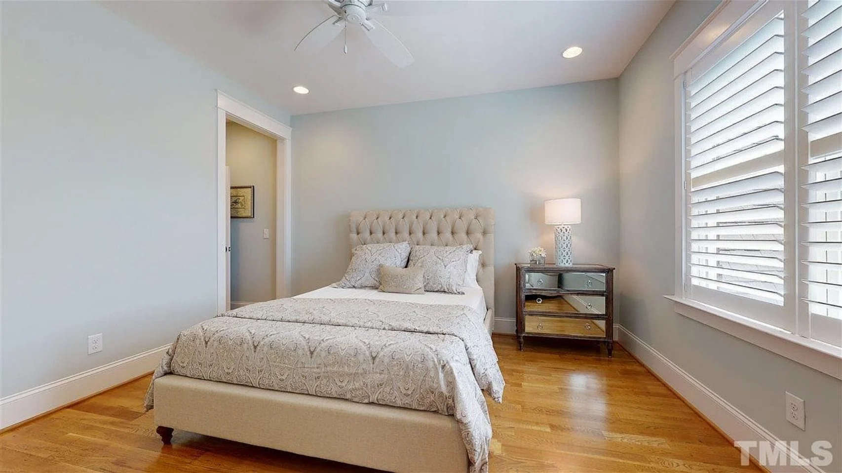 16-1429 HOUSE PLAN - 5-Bed, 6.5-Bath, 5,334 SF Modern Farmhouse House Plan 14 Spacious 3-Story Luxury house Plan with CAD Blueprints & Designs