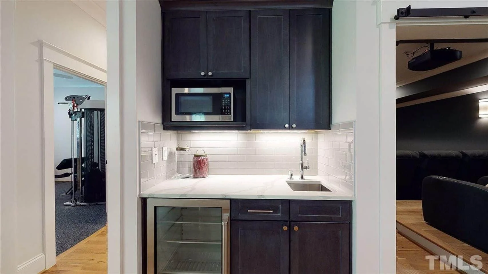 16-1429 HOUSE PLAN - 5-Bed, 6.5-Bath, 5,334 SF Modern Farmhouse House Plan 6 Spacious 3-Story Luxury house Plan with CAD Blueprints & Designs