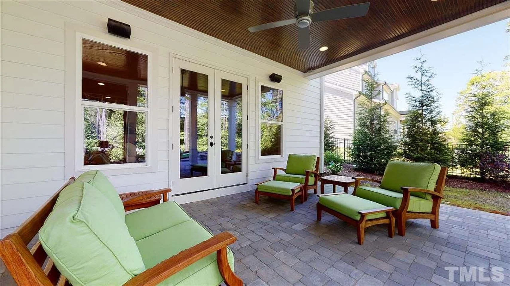 16-1429 HOUSE PLAN - 5-Bed, 6.5-Bath, 5,334 SF Modern Farmhouse House Plan 5 Spacious 3-Story Luxury house Plan with CAD Blueprints & Designs