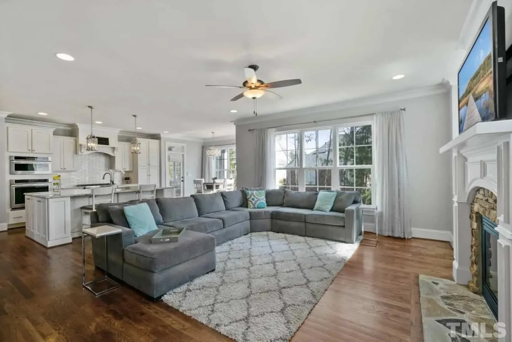 13-1456 HOUSE PLAN - 4-Bed, 5-Bath, 2869 SF Modern Craftsman House Plan 17 Modern Craftsman house Plan with 3 Floors and Unique Designs