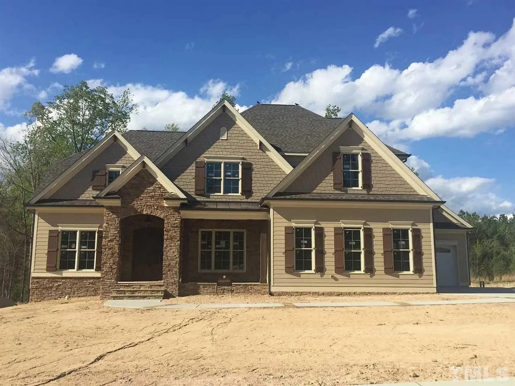 15-1722 HOUSE PLAN - 5-Bed, 5-Bath, 4,355 SF Traditional Craftsman House Plan 2 Modern Traditional house Plan with Detailed Blueprint Designs