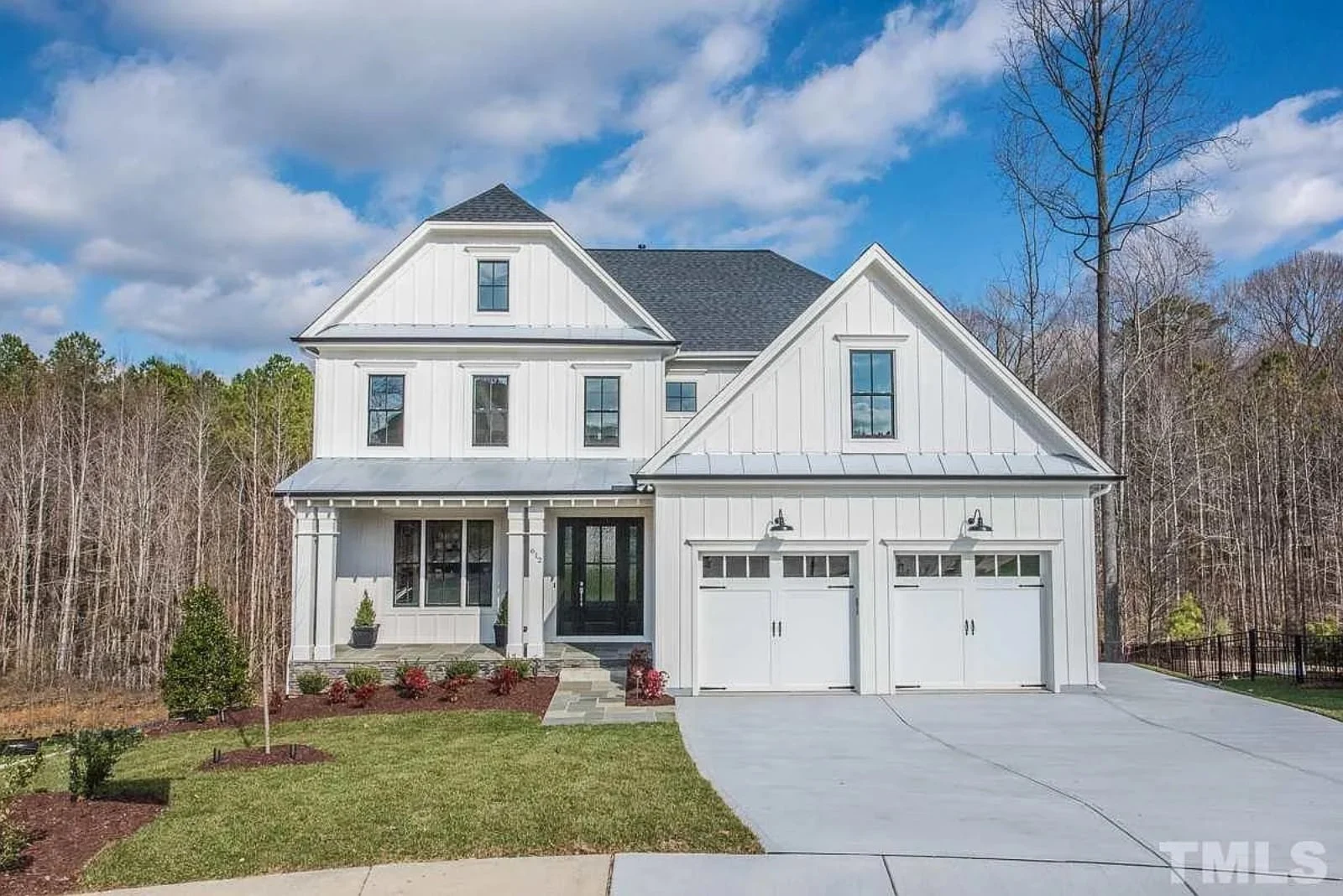 Modern Colonial Home Blueprint with 6 Beds & 7 Baths Modern Colonial house Blueprint with 6 Beds & 7 Baths