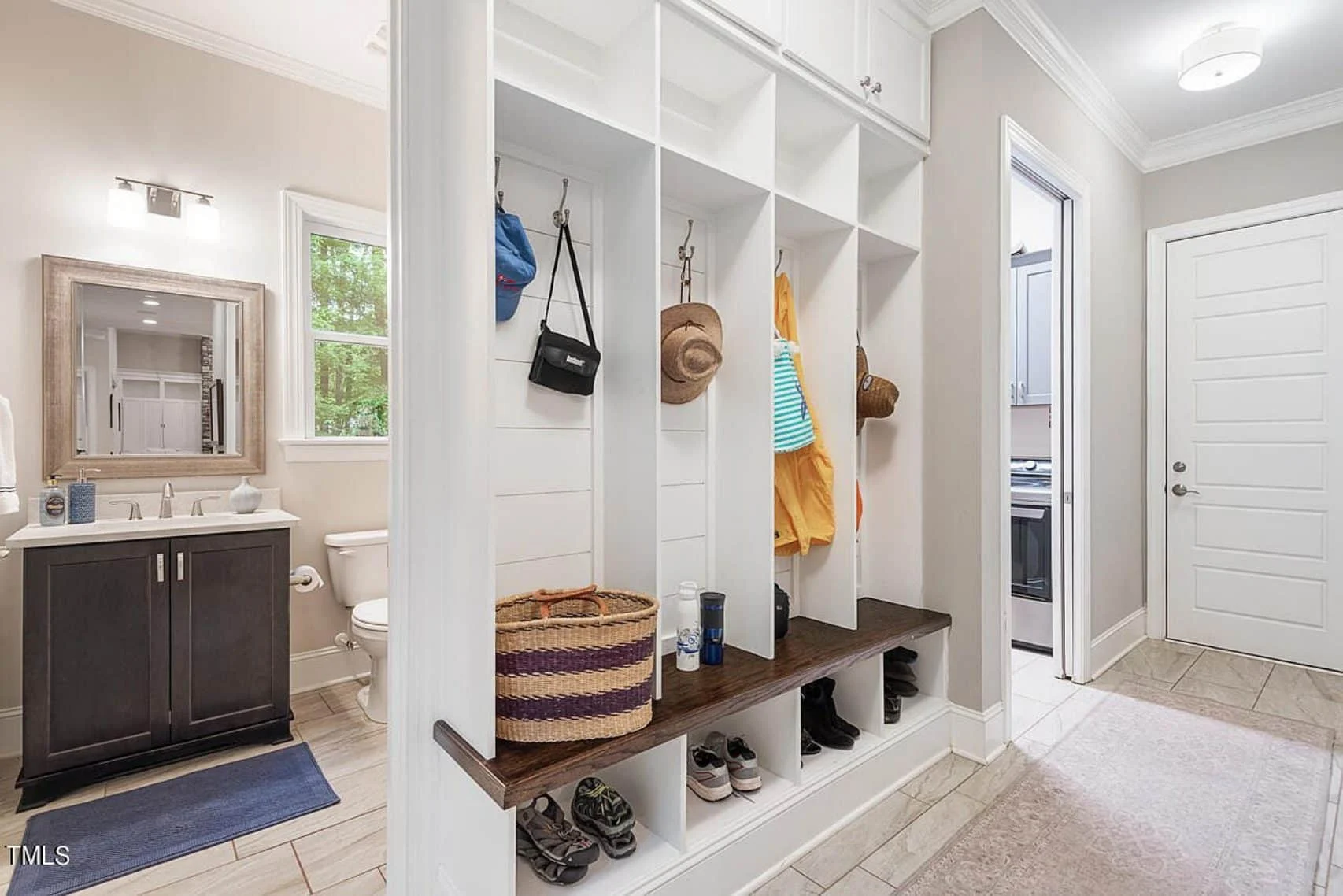 19-1097 HOUSE PLAN - Elegant House Floor Plan: CAD Blueprint with Modern Designs 34 Elegant house Floor Plan: CAD Blueprint with Modern Designs