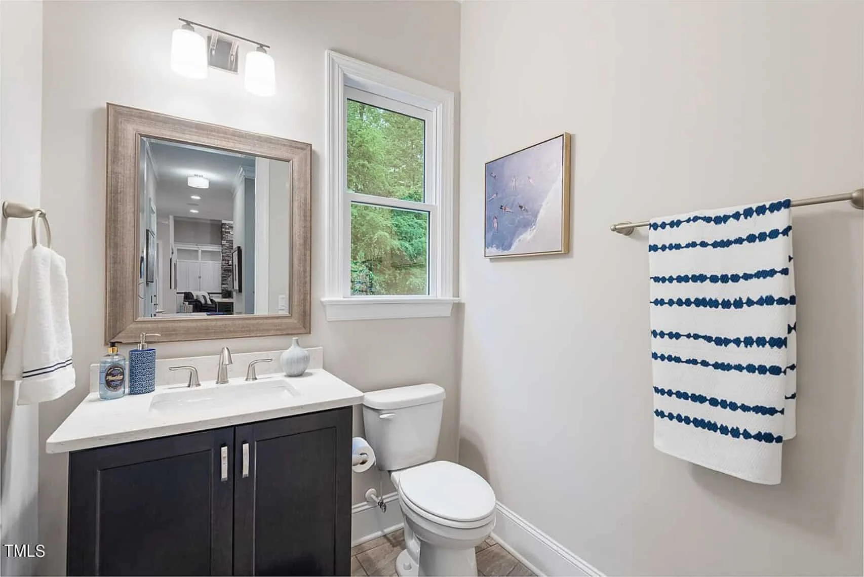 19-1097 HOUSE PLAN - Elegant House Floor Plan: CAD Blueprint with Modern Designs 31 Elegant house Floor Plan: CAD Blueprint with Modern Designs