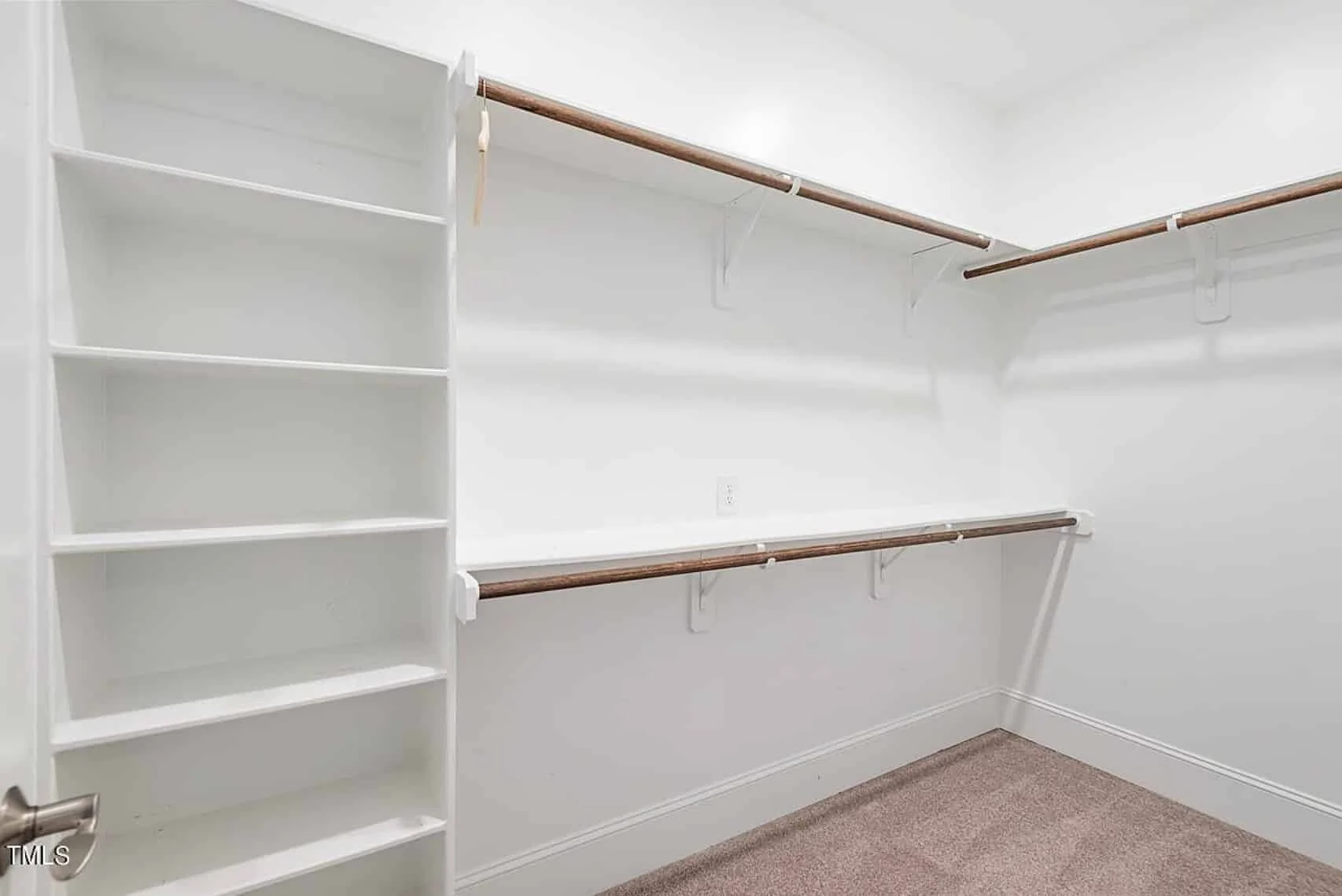 19-1097 HOUSE PLAN - Elegant House Floor Plan: CAD Blueprint with Modern Designs 23 Elegant house Floor Plan: CAD Blueprint with Modern Designs