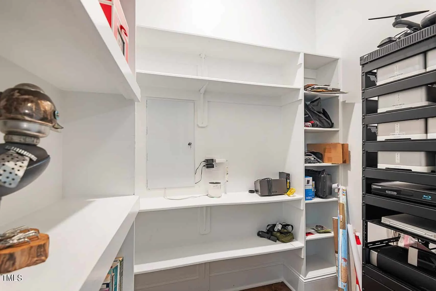 19-1097 HOUSE PLAN - Elegant House Floor Plan: CAD Blueprint with Modern Designs 19 Elegant house Floor Plan: CAD Blueprint with Modern Designs