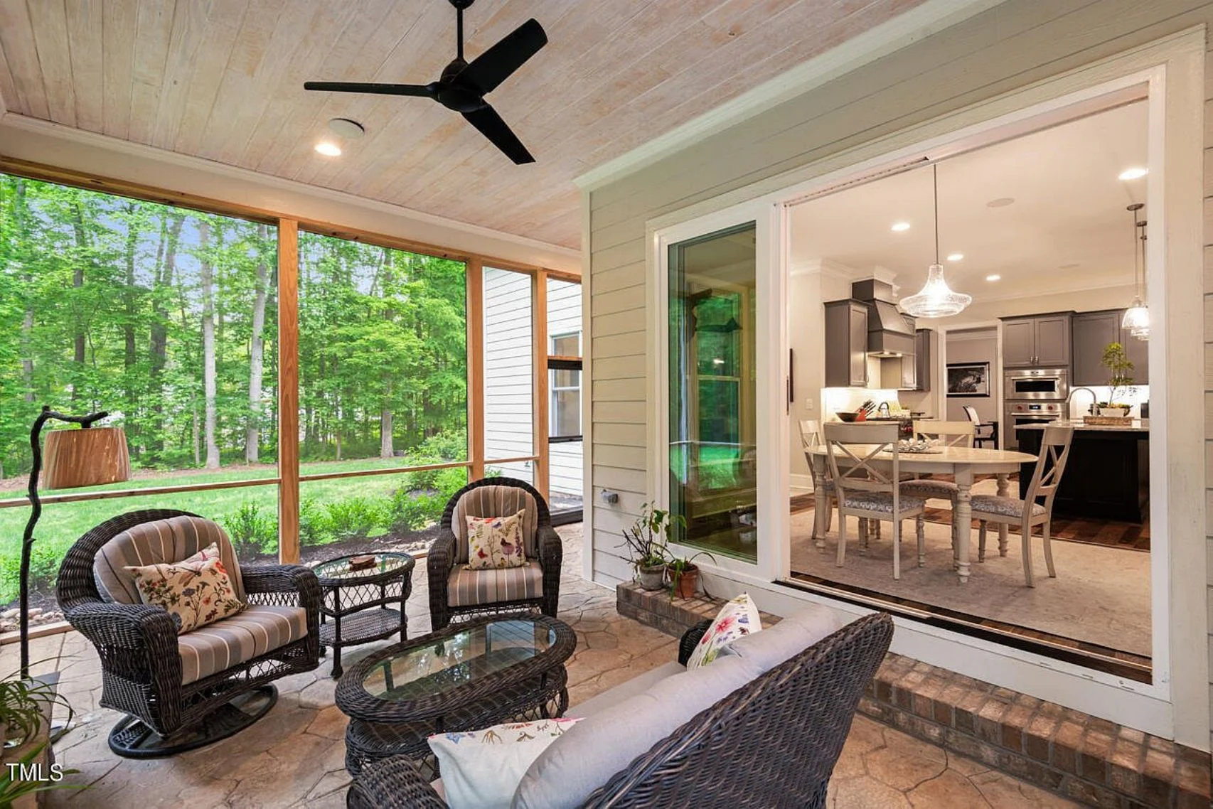 19-1097 HOUSE PLAN - Elegant House Floor Plan: CAD Blueprint with Modern Designs 8 Elegant house Floor Plan: CAD Blueprint with Modern Designs