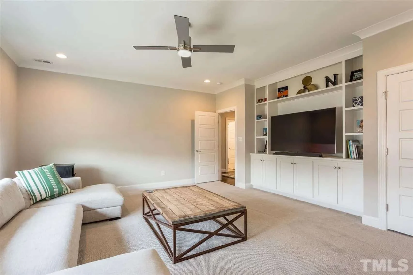 18-1636B HOUSE PLAN - Craftsman House Plan with 3 Floors, 5 Beds, and CAD Designs 9 Craftsman house Plan with 3 Floors, 5 Beds, and CAD Designs