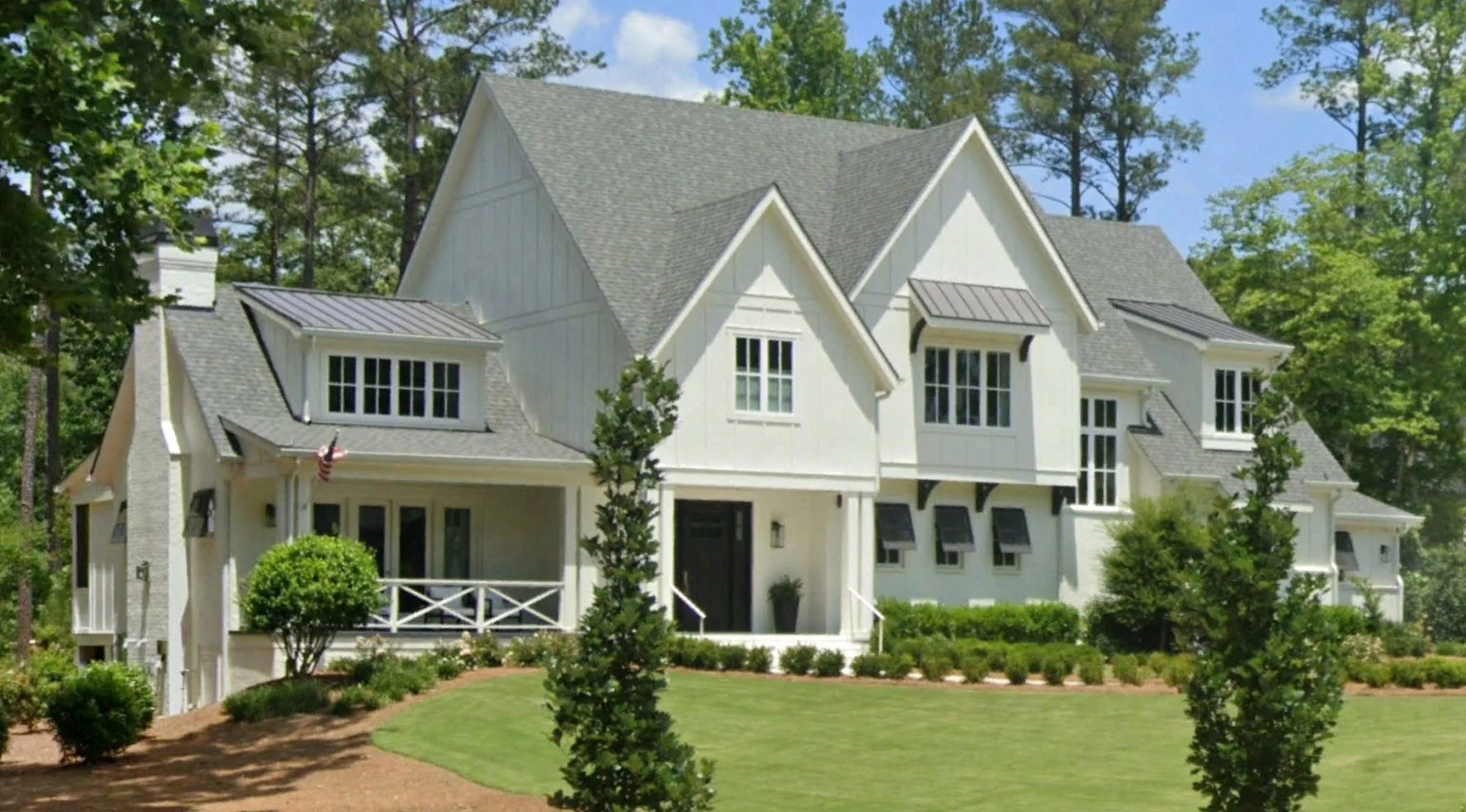 18-1476 HOUSE PLAN - Modern Farmhouse House Plan - 2.5 Stories with 4 Bedrooms 4 Modern Farmhouse house Plan - 2.5 Stories with 4 Bedrooms