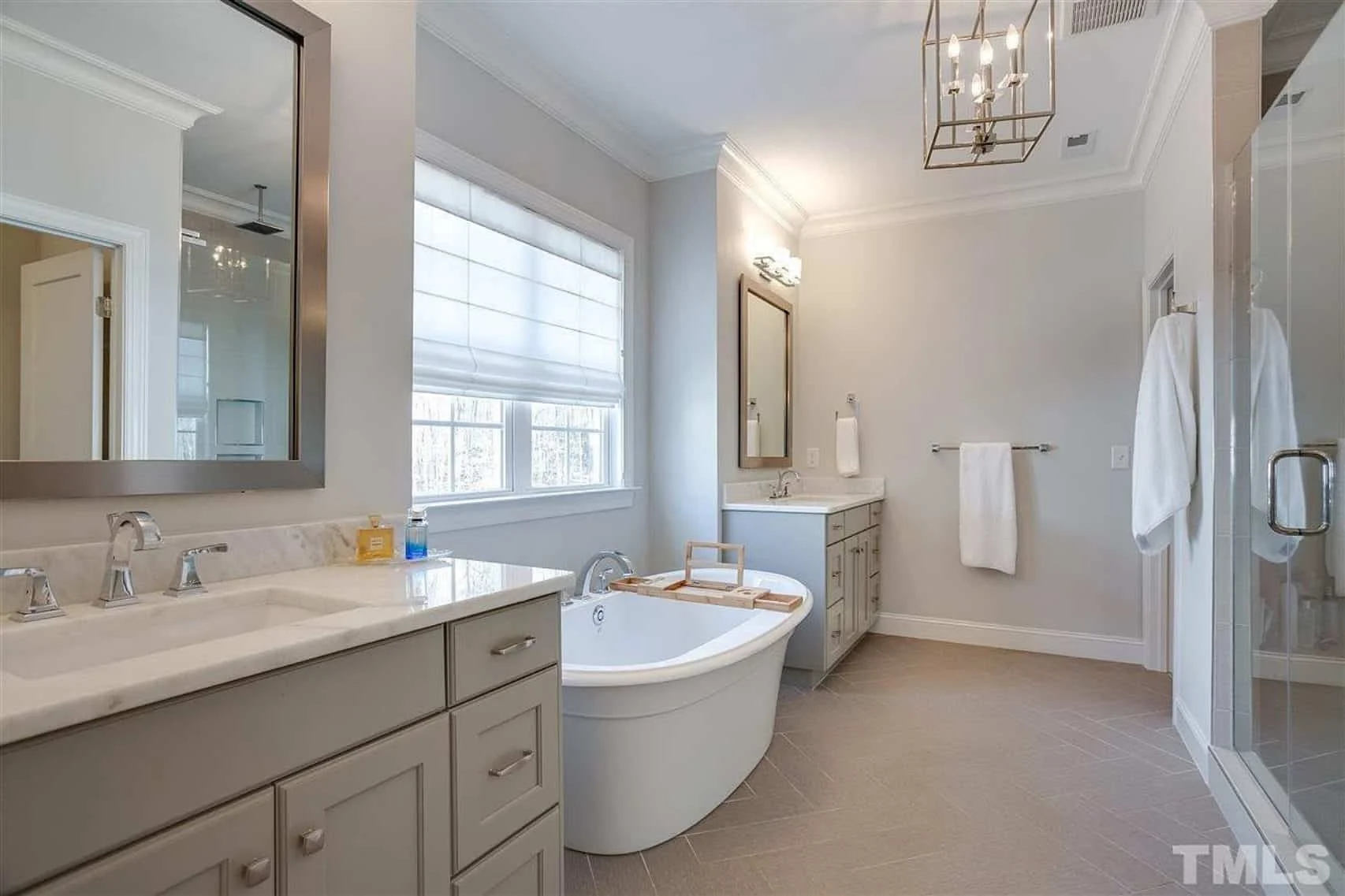 17-1474 HOUSE PLAN - Beautiful 2-Story House Floor Plan with 5 Bedrooms and CAD Designs 18 Beautiful 2-Story house Floor Plan with 5 Bedrooms and CAD Designs