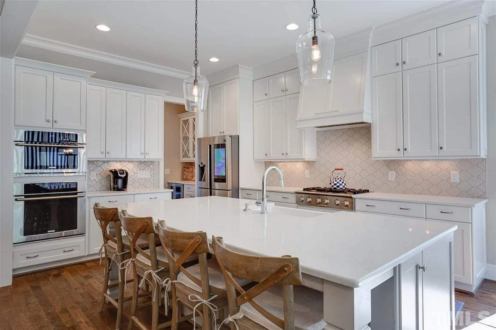 17-1474 HOUSE PLAN - Beautiful 2-Story House Floor Plan with 5 Bedrooms and CAD Designs 8 Beautiful 2-Story house Floor Plan with 5 Bedrooms and CAD Designs