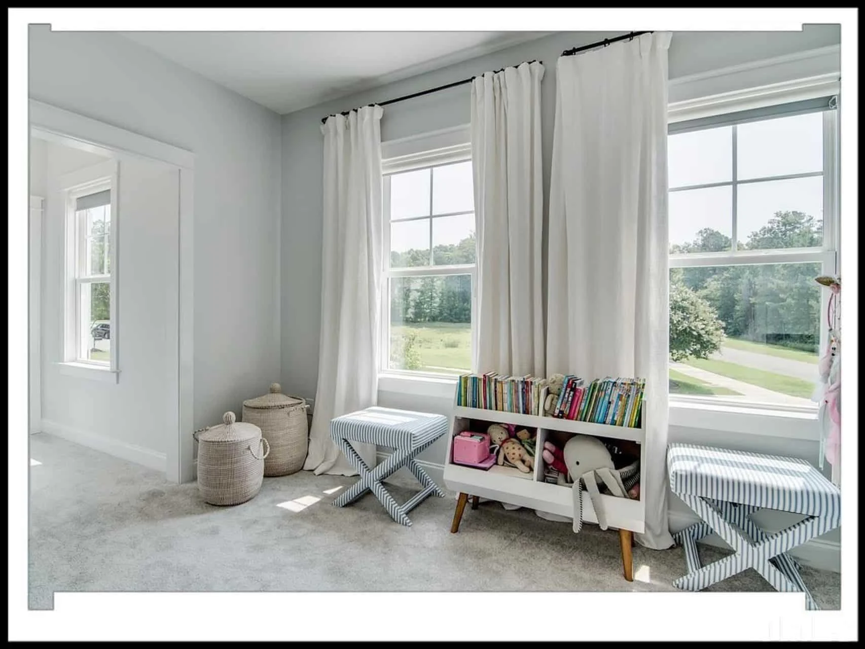 17-1060 HOUSE PLAN - Traditional House Plan with 2.5 Stories, 4 Beds, and CAD Blueprint 20 Traditional house Plan with 2.5 Stories, 4 Beds, and CAD Blueprint