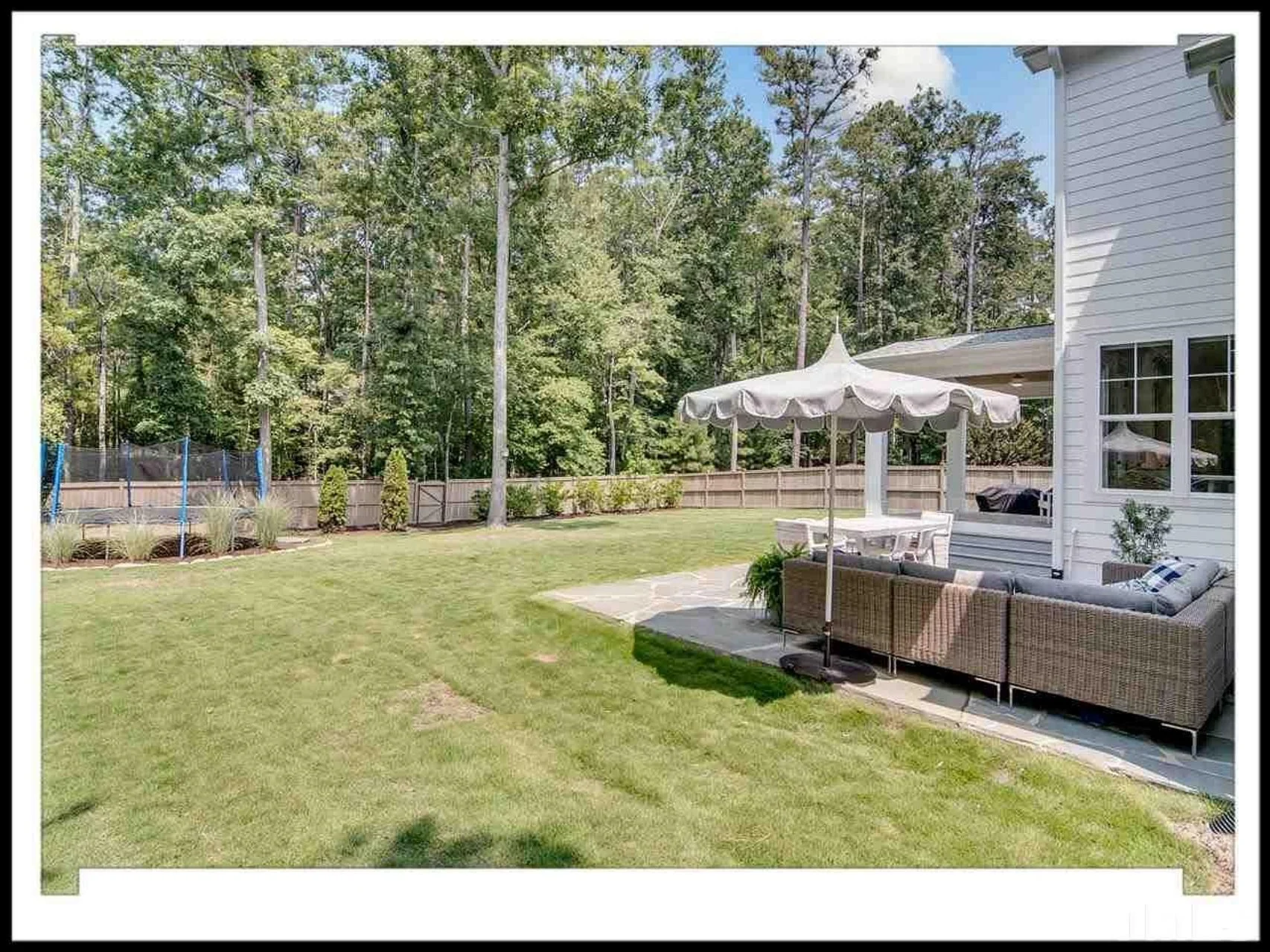 17-1060 HOUSE PLAN - Traditional House Plan with 2.5 Stories, 4 Beds, and CAD Blueprint 17 Traditional house Plan with 2.5 Stories, 4 Beds, and CAD Blueprint