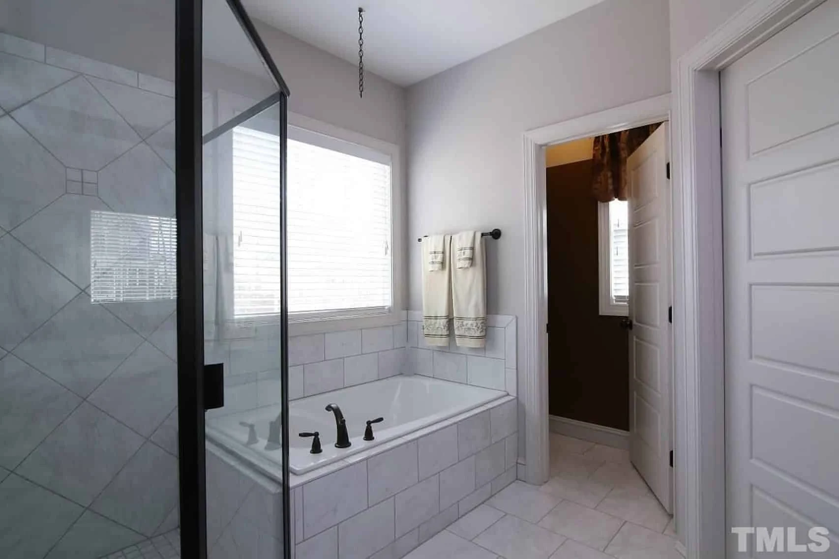 13-1343 HOUSE PLAN - Functional 5-Bedroom CAD House Plan With Bonus Features 18 Functional 5-Bedroom CAD house Plan With Bonus Features