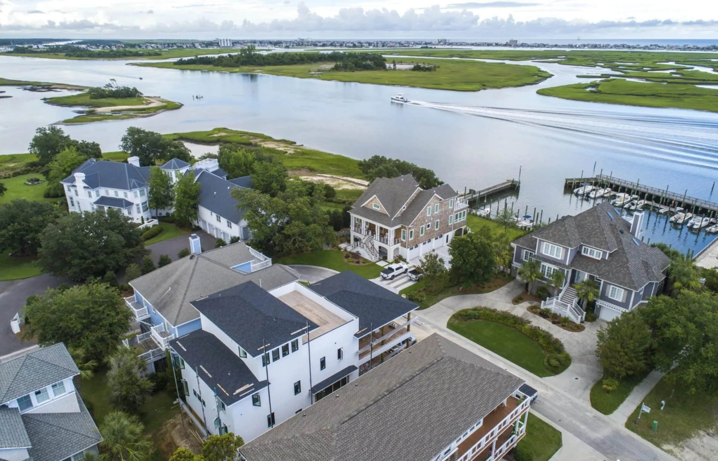 18-1576 HOUSE PLAN - Modern House Plan with CAD Designs, 3 Floors, and Open Spaces 5 Modern house Plan with CAD Designs, 3 Floors, and Open Spaces