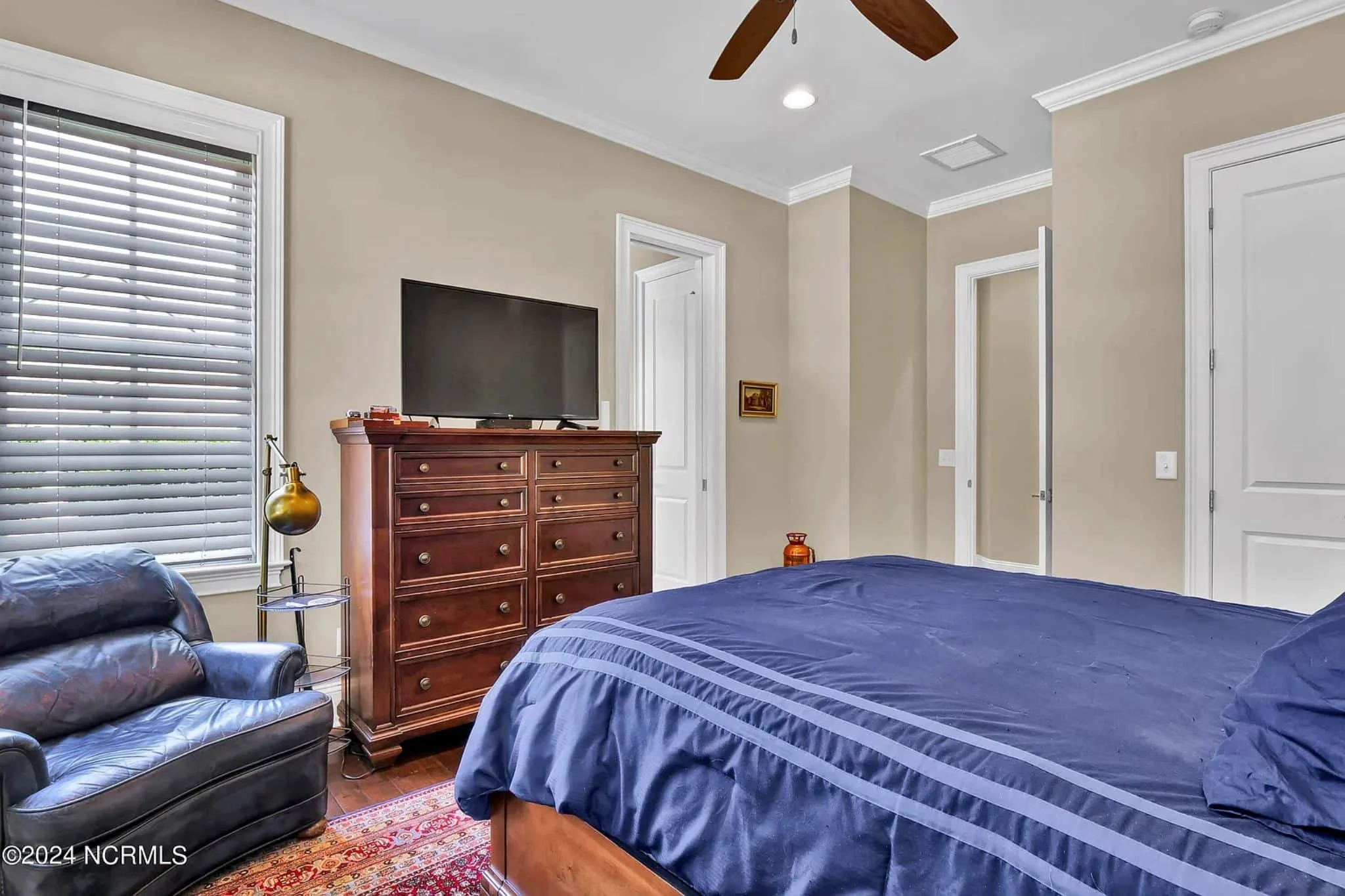 17-1739 HOUSE PLAN - 5-Bedroom Classical House Plan – Spacious 2-Story Home with Garage & Open Concept 57 Elegant 5-Bedroom house Floor Plan with 2 Stories and Garage