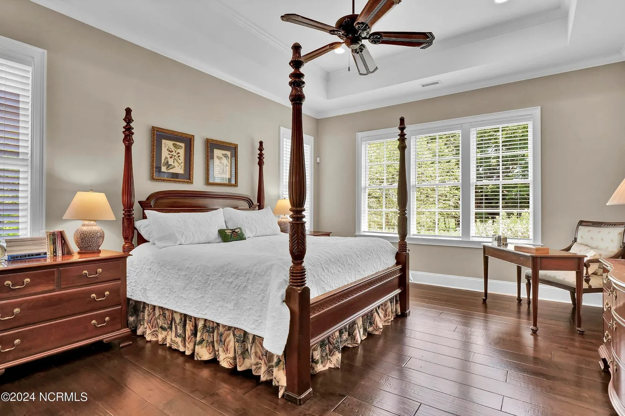 17-1739 HOUSE PLAN - 5-Bedroom Classical House Plan – Spacious 2-Story Home with Garage & Open Concept 38 Elegant 5-Bedroom house Floor Plan with 2 Stories and Garage