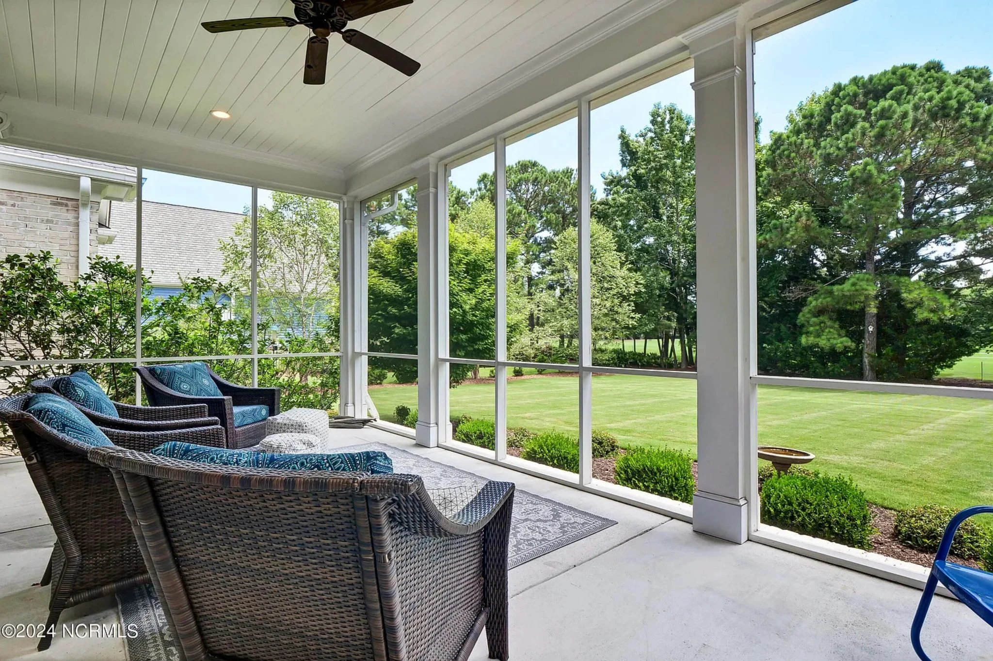 17-1739 HOUSE PLAN - 5-Bedroom Classical House Plan – Spacious 2-Story Home with Garage & Open Concept 21 Elegant 5-Bedroom house Floor Plan with 2 Stories and Garage