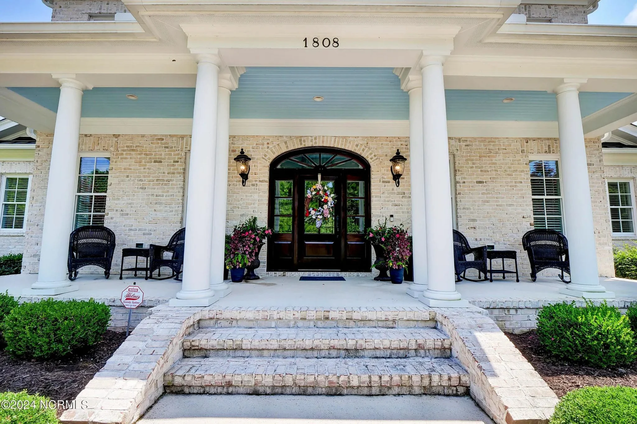 17-1739 HOUSE PLAN - 5-Bedroom Classical House Plan – Spacious 2-Story Home with Garage & Open Concept 9 Elegant 5-Bedroom house Floor Plan with 2 Stories and Garage