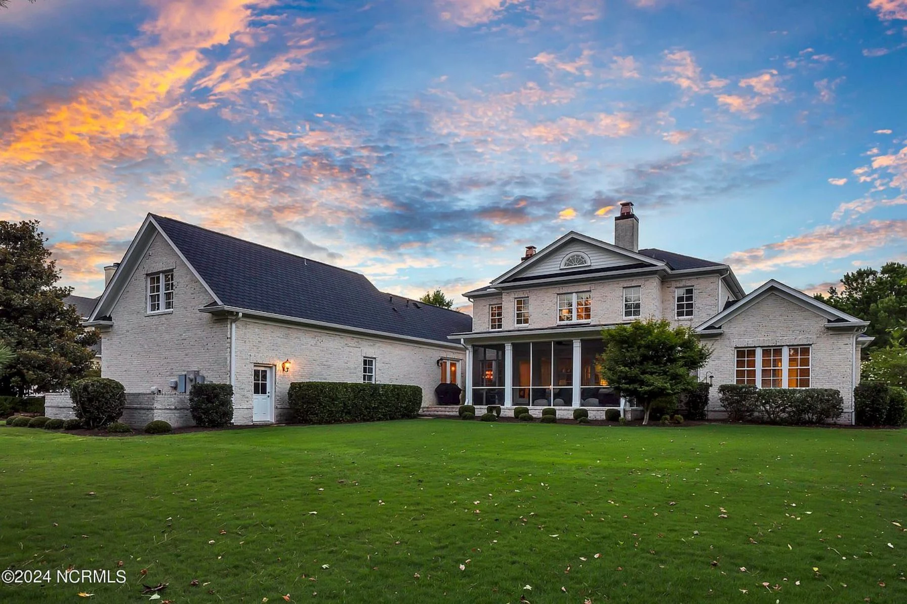 17-1739 HOUSE PLAN - 5-Bedroom Classical House Plan – Spacious 2-Story Home with Garage & Open Concept 5 Elegant 5-Bedroom house Floor Plan with 2 Stories and Garage