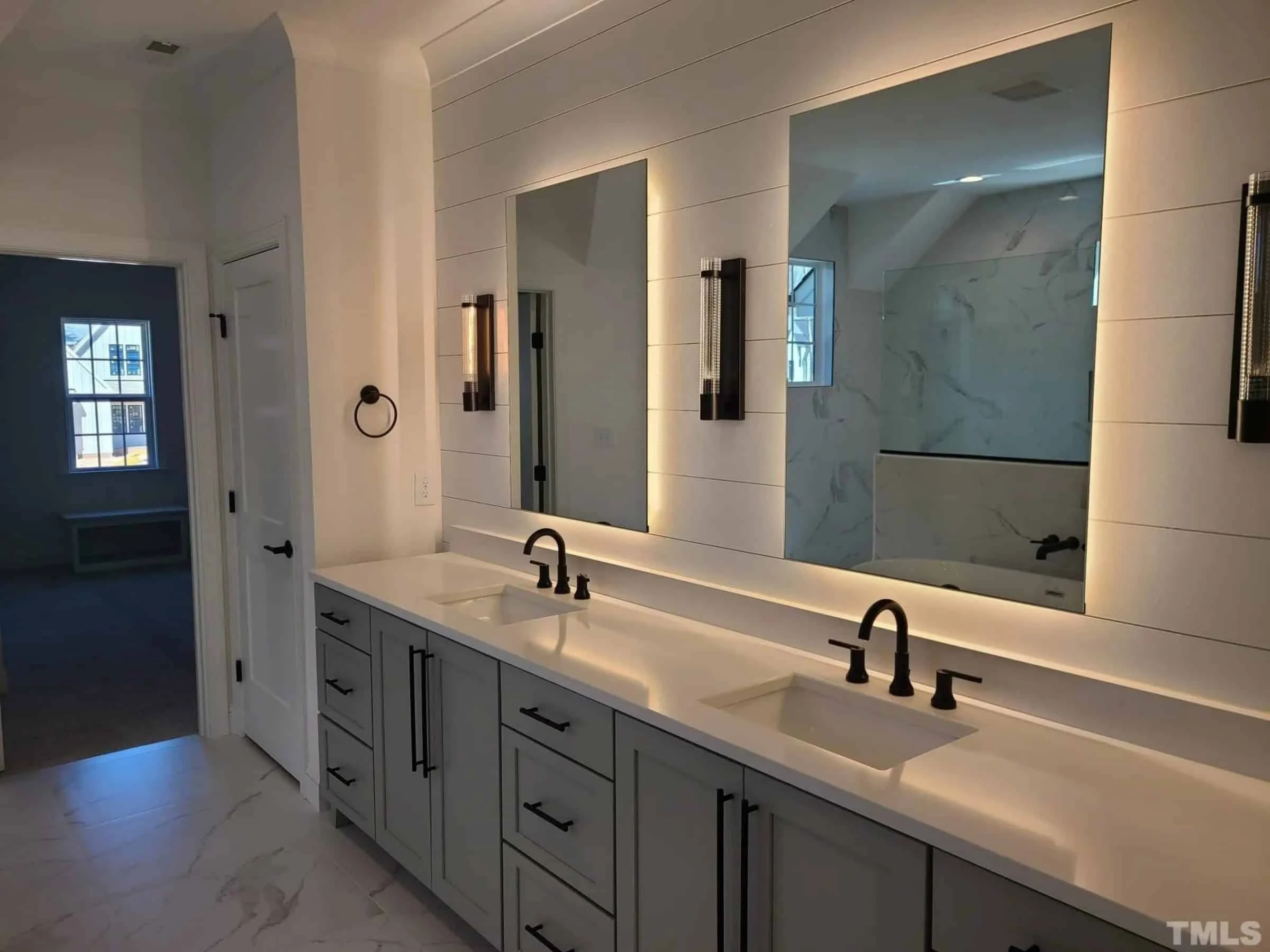 20-1846F HOUSE PLAN - Spacious Farmhouse House Plan with Detailed Floor Blueprint 5 Spacious Farmhouse house Plan with Detailed Floor Blueprint