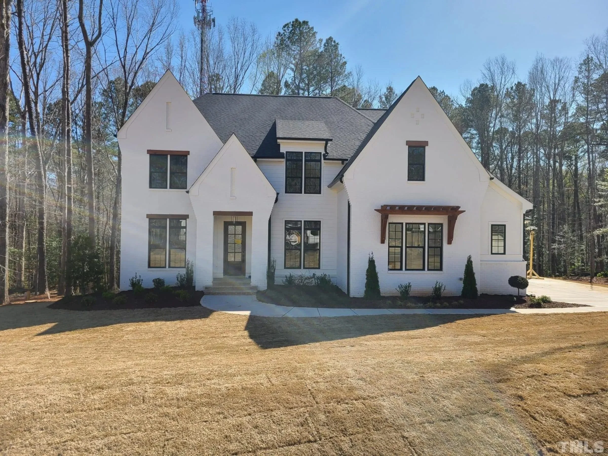 20-1846F HOUSE PLAN - Spacious Farmhouse House Plan with Detailed Floor Blueprint 2 Spacious Farmhouse house Plan with Detailed Floor Blueprint