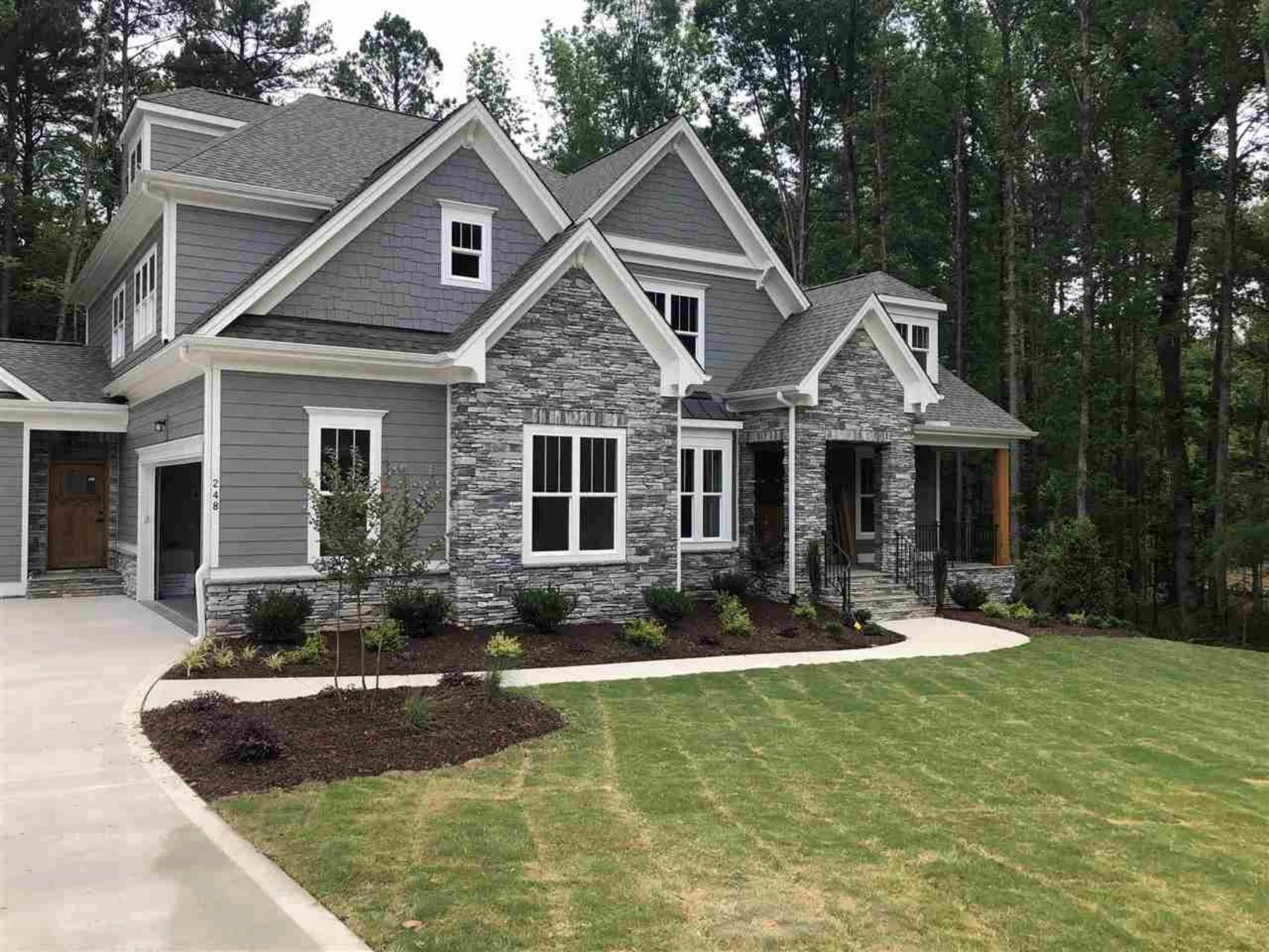 19-1976 HOUSE PLAN - Stylish House Plan with CAD Designs | Floor Plan & Blueprint 2 Stylish house Plan with CAD Designs