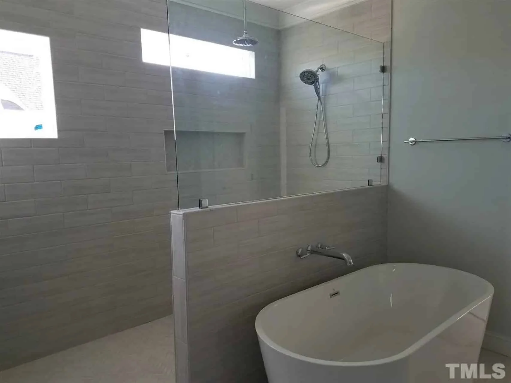 19-1190B HOUSE PLAN - Elegant 3-Story House Plan with CAD Floor Designs & Blueprint 22 Elegant 3-Story house Plan with CAD Floor Designs & Blueprint