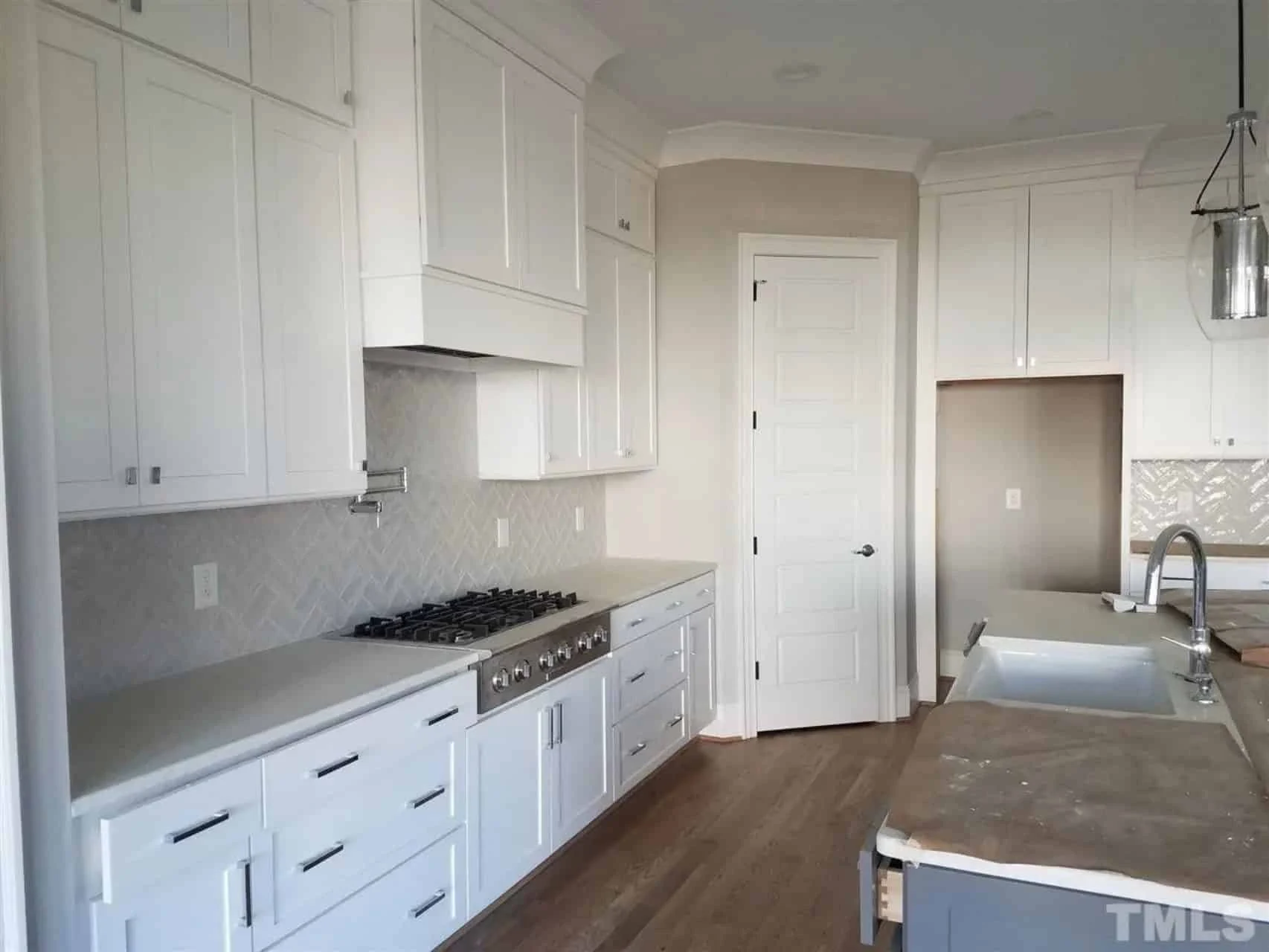 19-1190B HOUSE PLAN - Elegant 3-Story House Plan with CAD Floor Designs & Blueprint 11 Elegant 3-Story house Plan with CAD Floor Designs & Blueprint