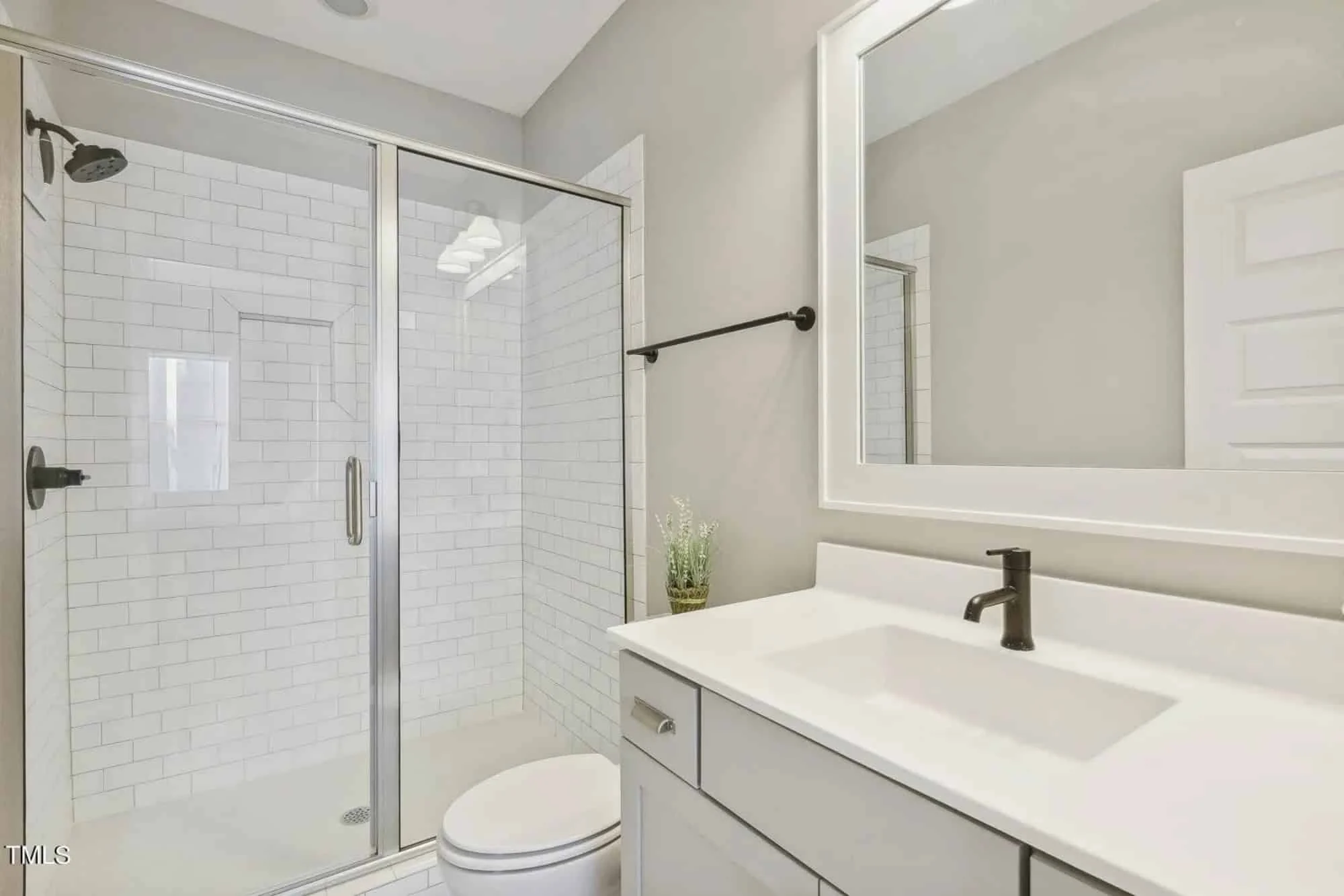 17-1780 HOUSE PLAN - Elegant Craftsman House Plan with Spacious Floor Designs 15 Elegant Craftsman house Plan with Spacious Floor Designs