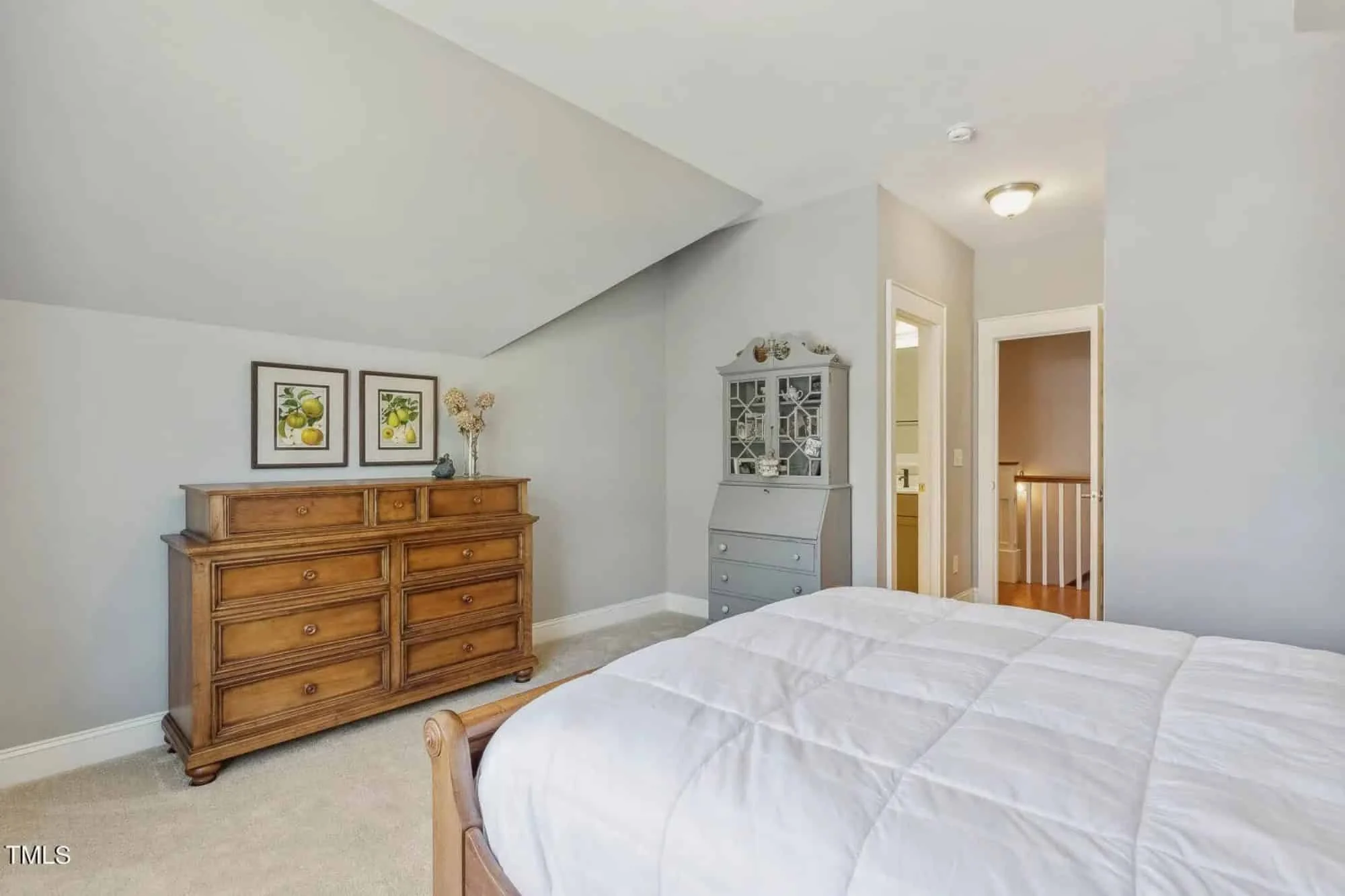 17-1780 HOUSE PLAN - Elegant Craftsman House Plan with Spacious Floor Designs 11 Elegant Craftsman house Plan with Spacious Floor Designs