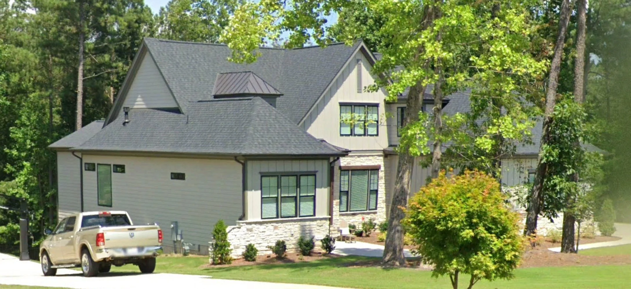 20-1082 HOUSE PLAN - Spacious Transitional House Plan with 5, 903 Sq. Ft. Design 6 Spacious Transitional house Plan with 5, 903 Sq. Ft. Design
