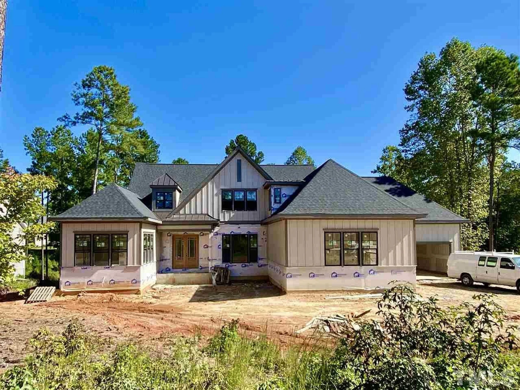 20-1082 HOUSE PLAN - Spacious Transitional House Plan with 5, 903 Sq. Ft. Design 5 Spacious Transitional house Plan with 5, 903 Sq. Ft. Design