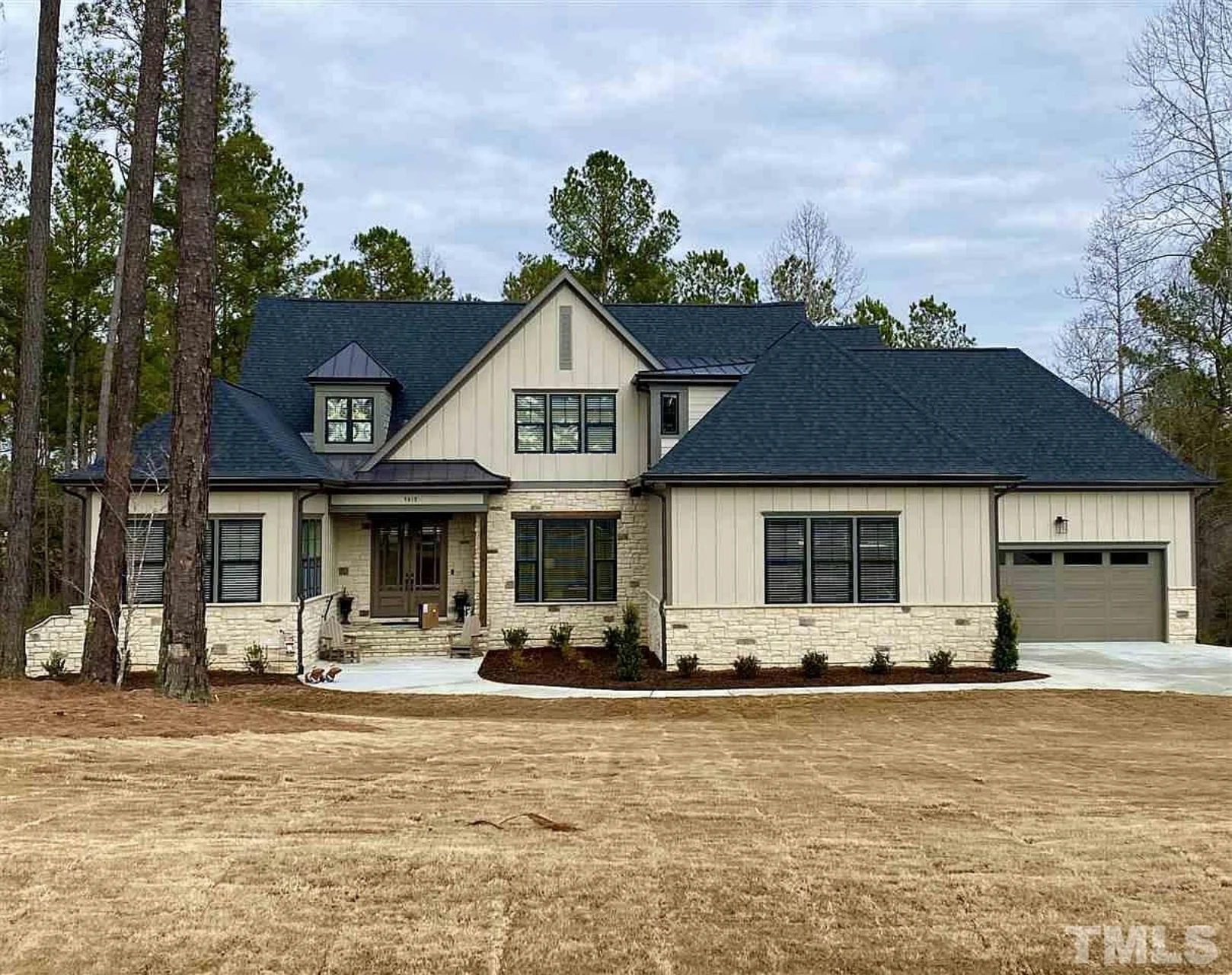 20-1082 HOUSE PLAN - Spacious Transitional House Plan with 5, 903 Sq. Ft. Design 4 Spacious Transitional house Plan with 5, 903 Sq. Ft. Design