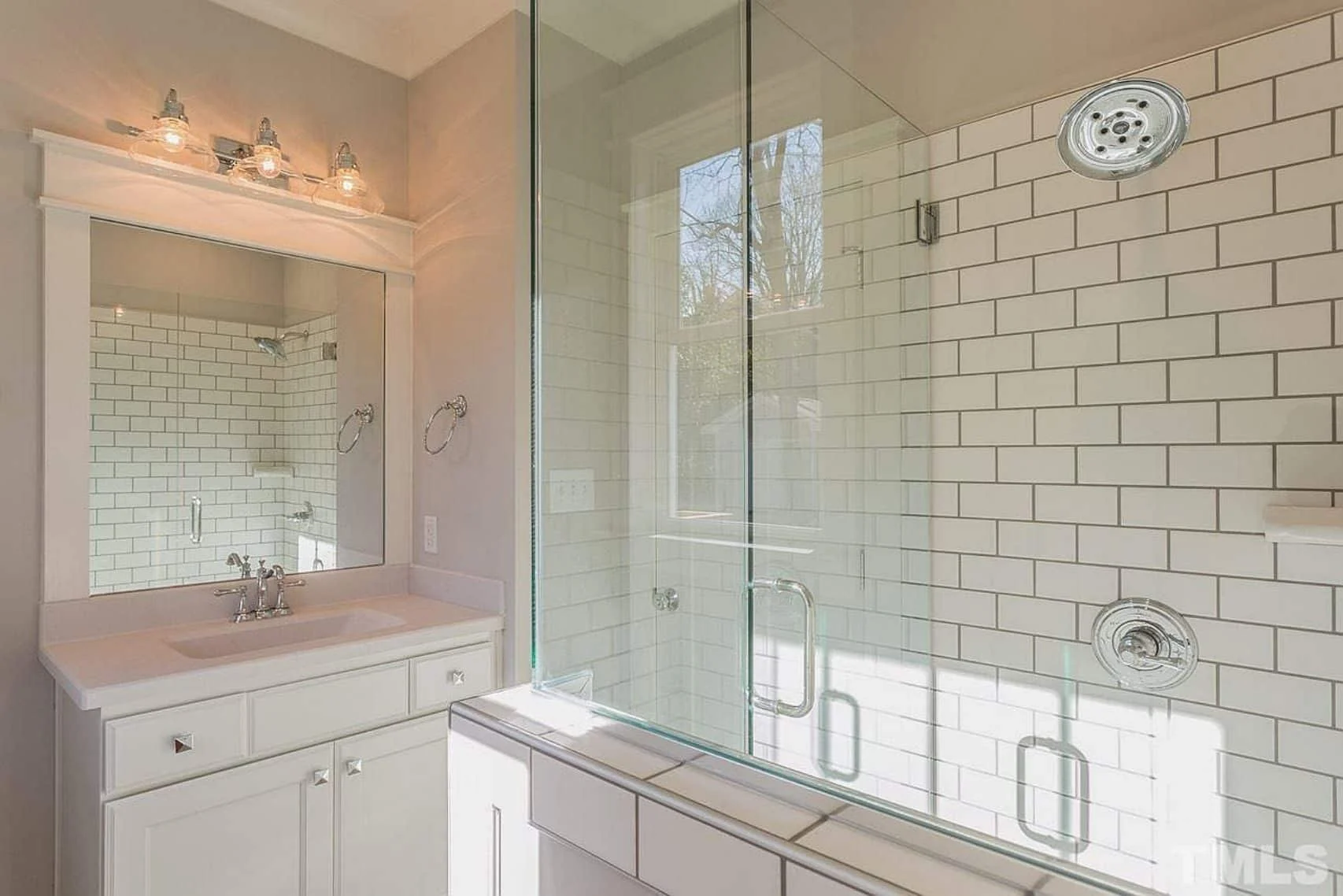 17-1191 HOUSE PLAN - Modern House Blueprint: Spacious Floor Plan & Architectural Designs 5 Modern house Blueprint: Spacious Floor Plan & Architectural Designs