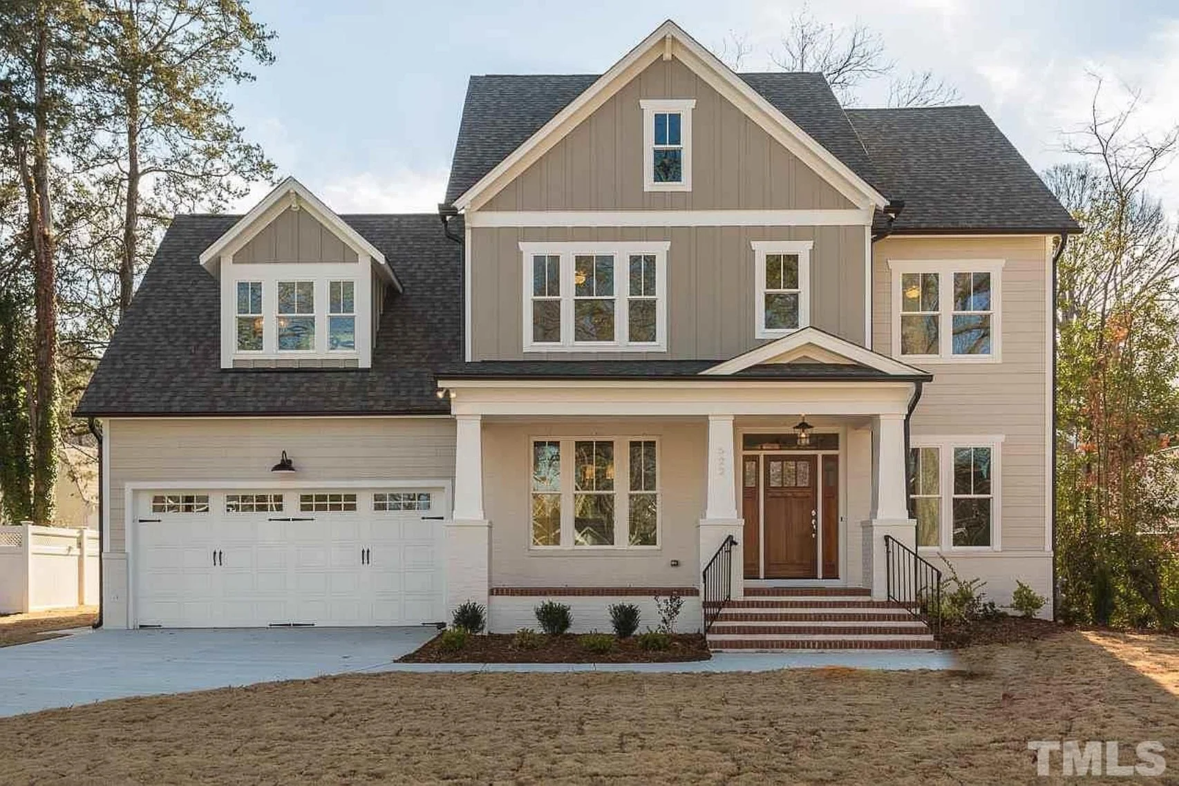 17-1191 HOUSE PLAN - Modern House Blueprint: Spacious Floor Plan & Architectural Designs 2 Modern house Blueprint: Spacious Floor Plan & Architectural Designs