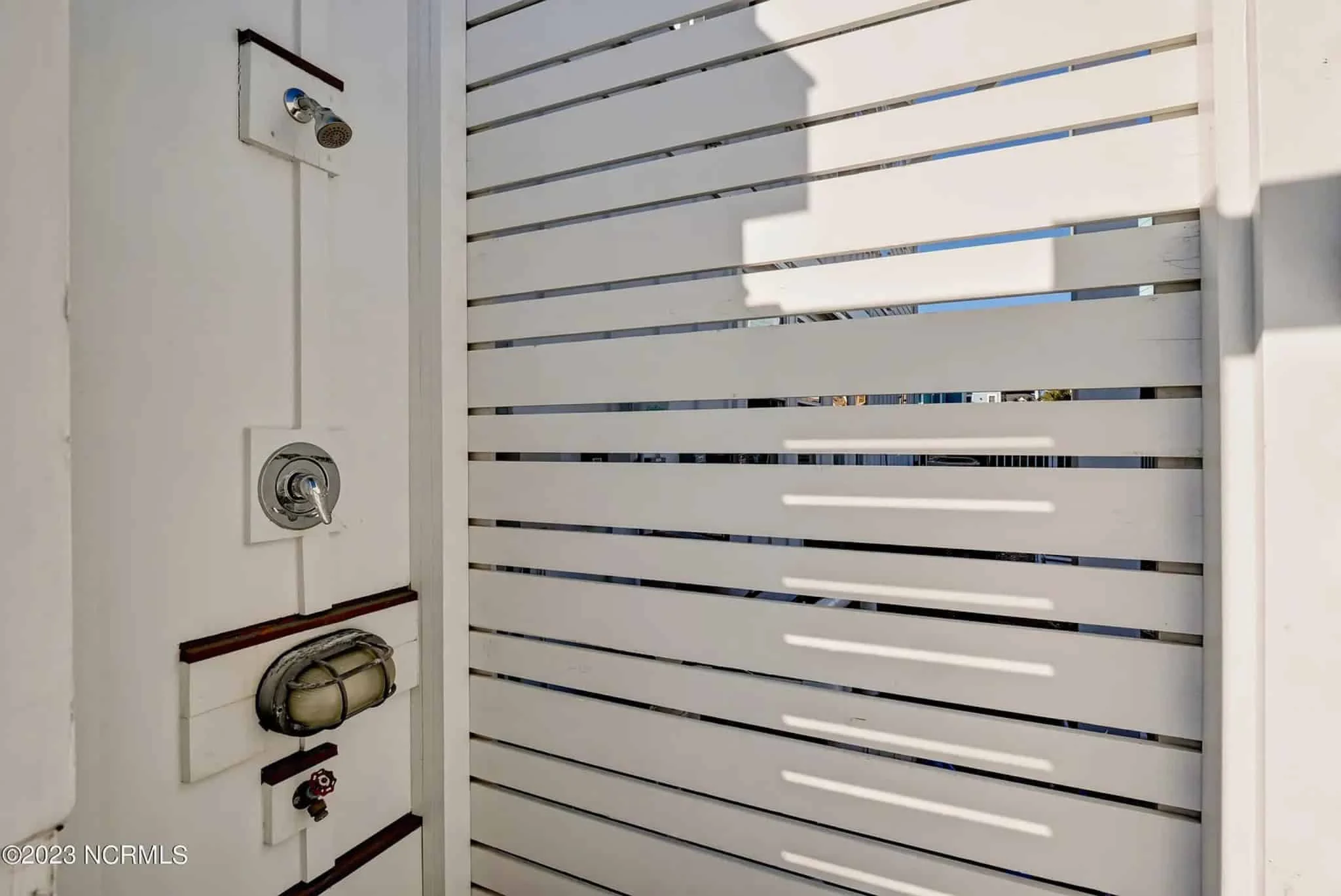 15-1665 HOUSE PLAN - Modern Beach House Blueprint with 3 Floors & Coastal Designs 23 Modern Beach House Blueprint with 3 Floors & Coastal Designs