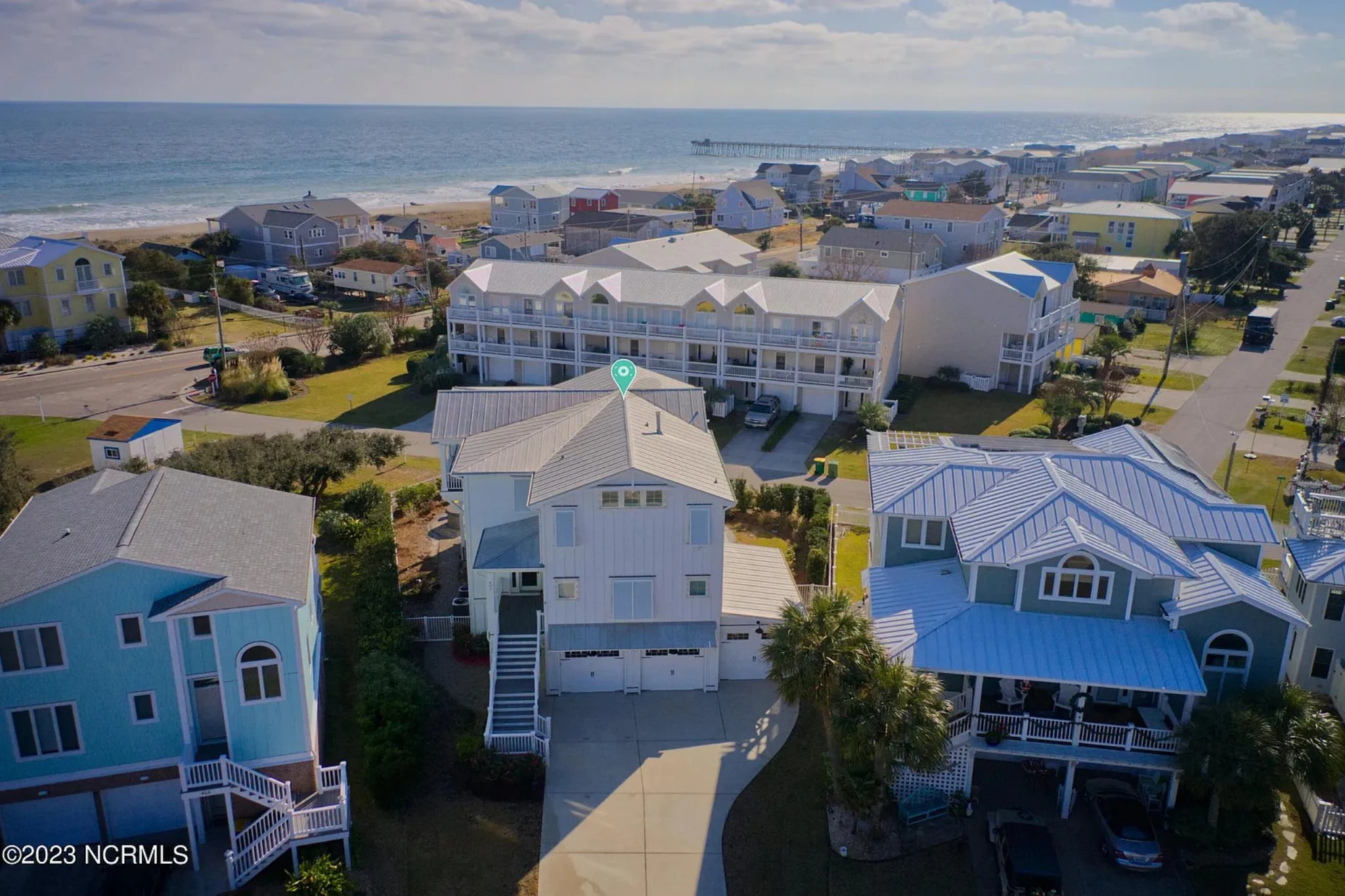 15-1665 HOUSE PLAN - Modern Beach House Blueprint with 3 Floors & Coastal Designs 19 Modern Beach House Blueprint with 3 Floors & Coastal Designs