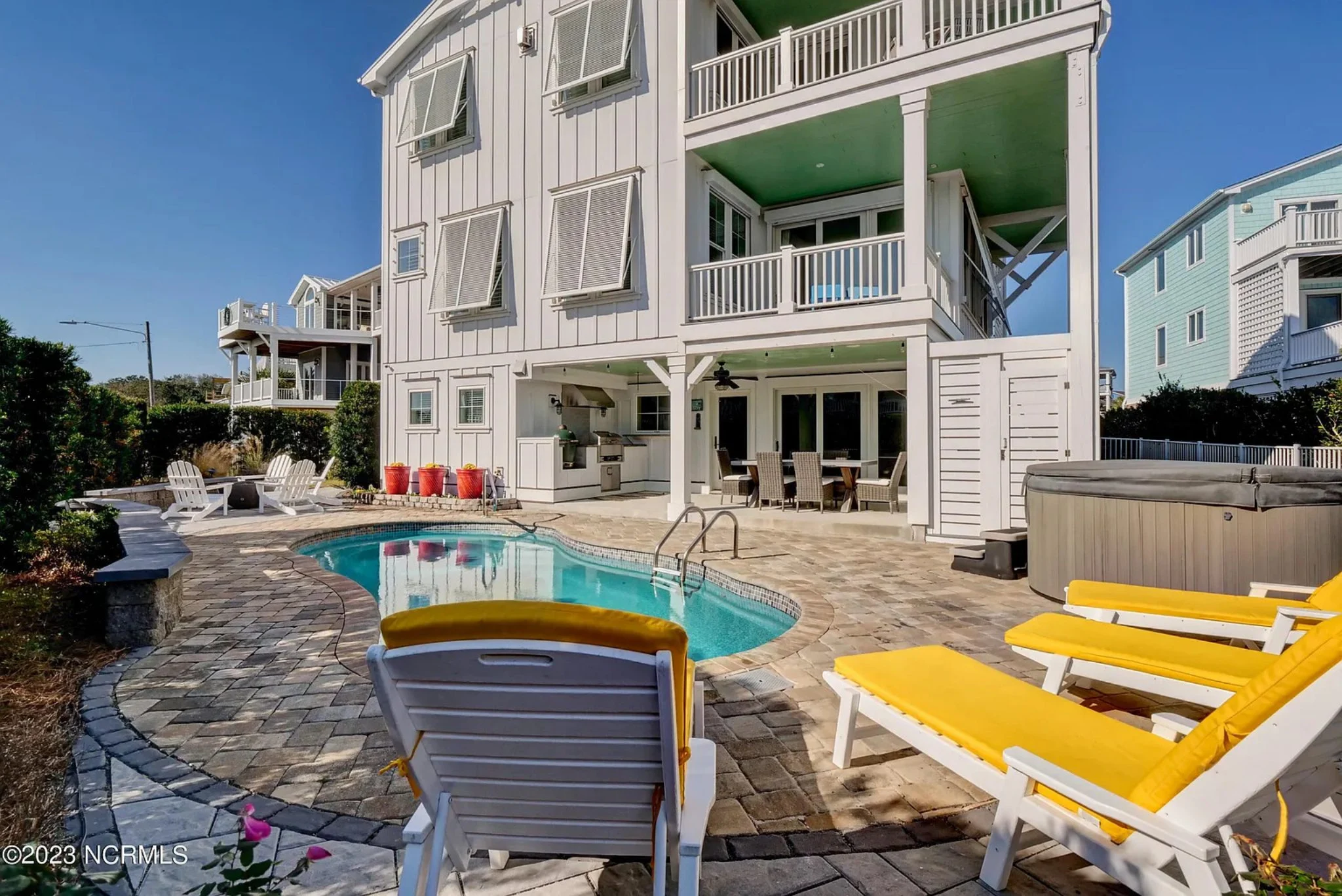 15-1665 HOUSE PLAN - Modern Beach House Blueprint with 3 Floors & Coastal Designs 5 Modern Beach House Blueprint with 3 Floors & Coastal Designs