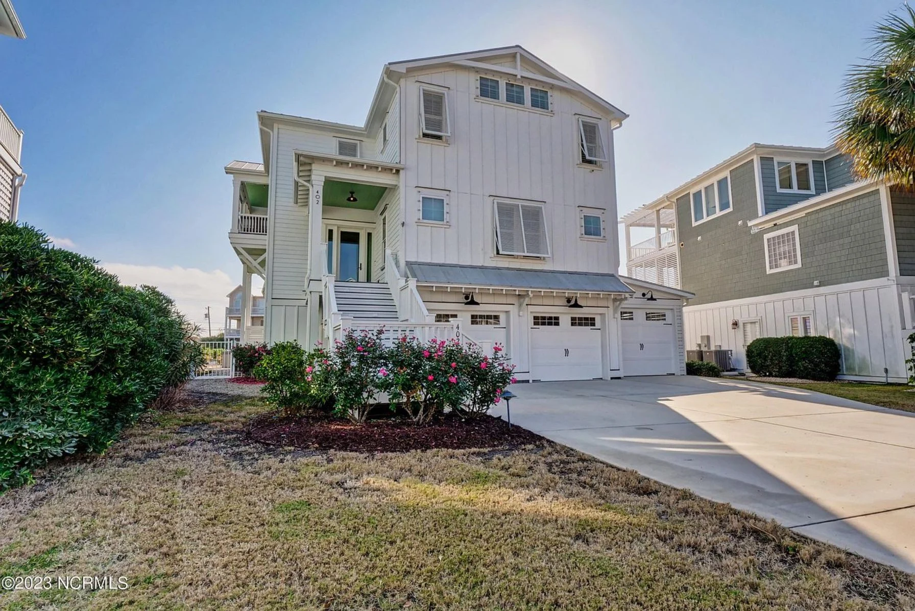 15-1665 HOUSE PLAN - Modern Beach House Blueprint with 3 Floors & Coastal Designs 3 Modern Beach House Blueprint with 3 Floors & Coastal Designs