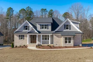 Stunning Traditional Craftsman house Plan with 2 Floors and CAD Designs