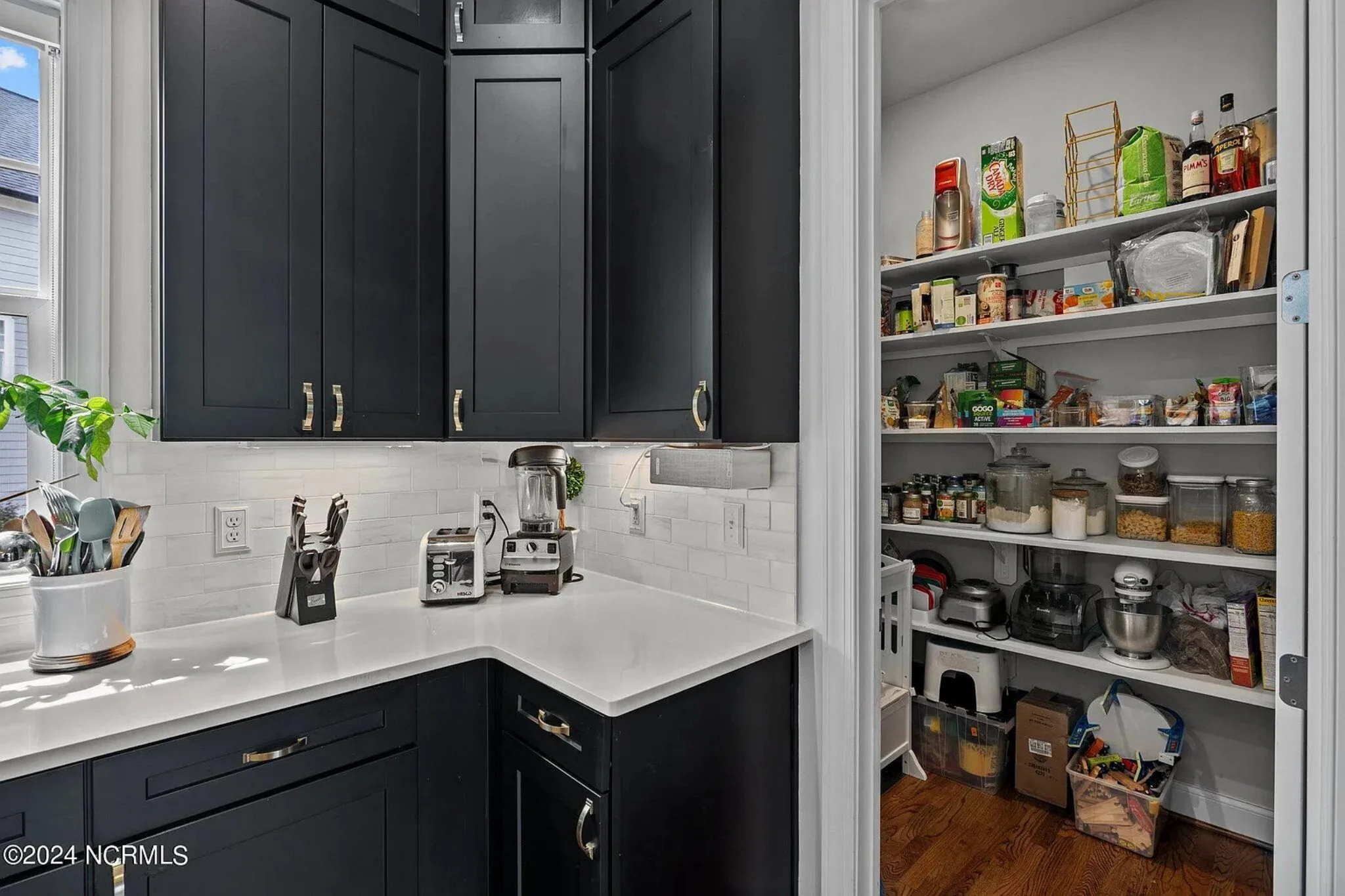 20-1927 HOUSE PLAN - Charleston House Plan with Detailed CAD Blueprint and Architecture 32 Modern house Plan with Detailed CAD Blueprint and Architecture