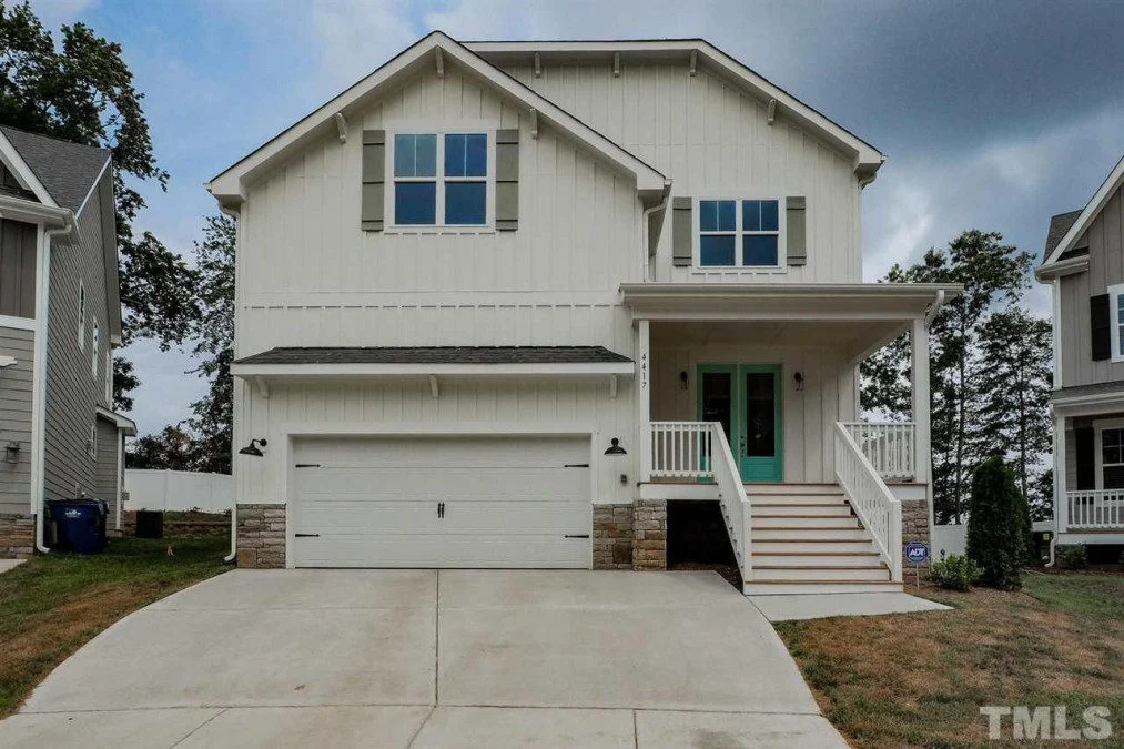 16-1142 HOUSE PLAN - Transitional Farmhouse House Plan with Spacious Floor Layout 2 Transitional Farmhouse house Plan with Spacious Floor Layout