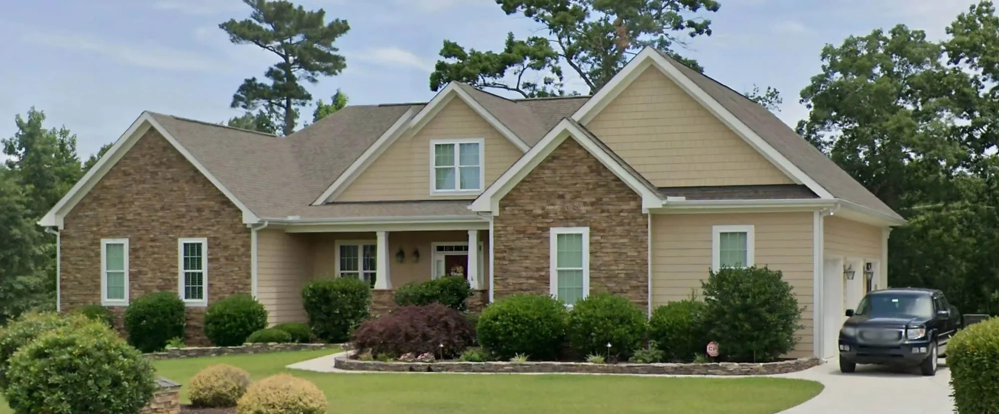 Spacious Craftsman house Plan with 1.5 Floors and CAD Designs