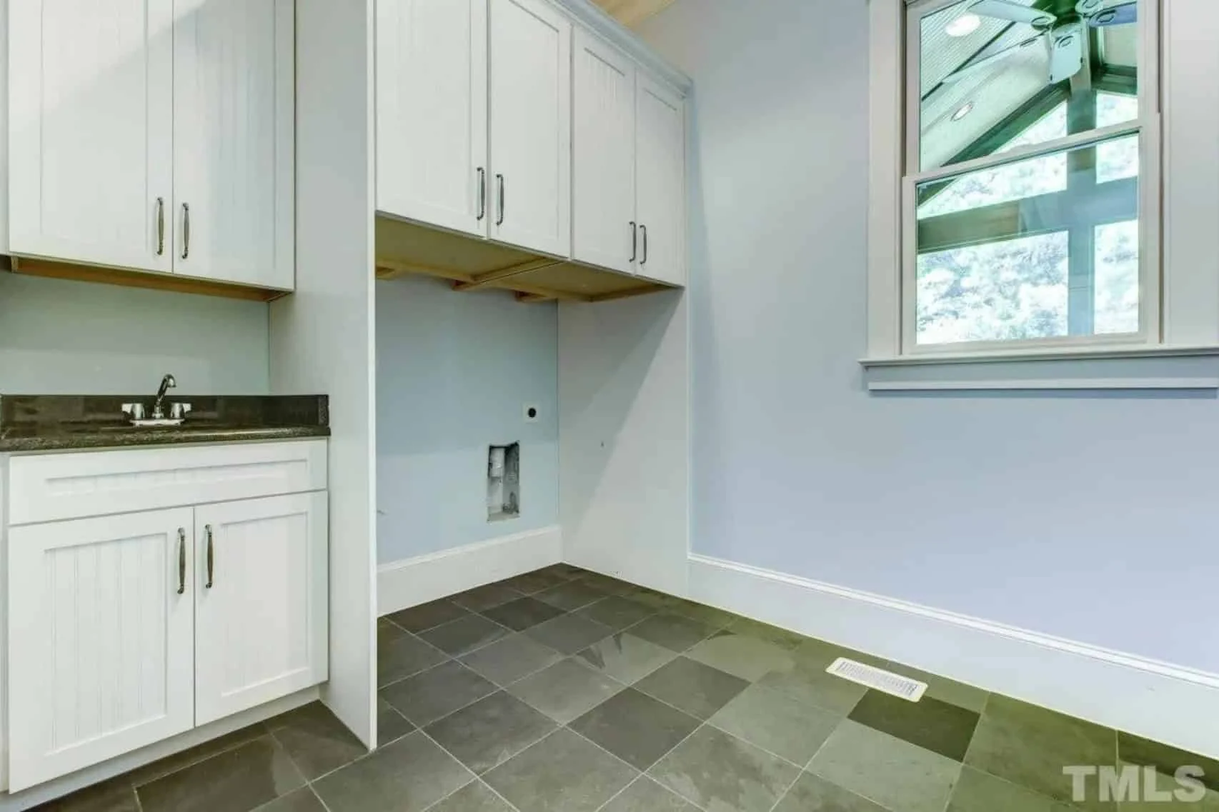 12-2451 HOUSE PLAN - Luxury House Floor Plan with 4 Beds, Blueprint & Designs 12 Luxury house Floor Plan with 4 Beds, Blueprint & Designs