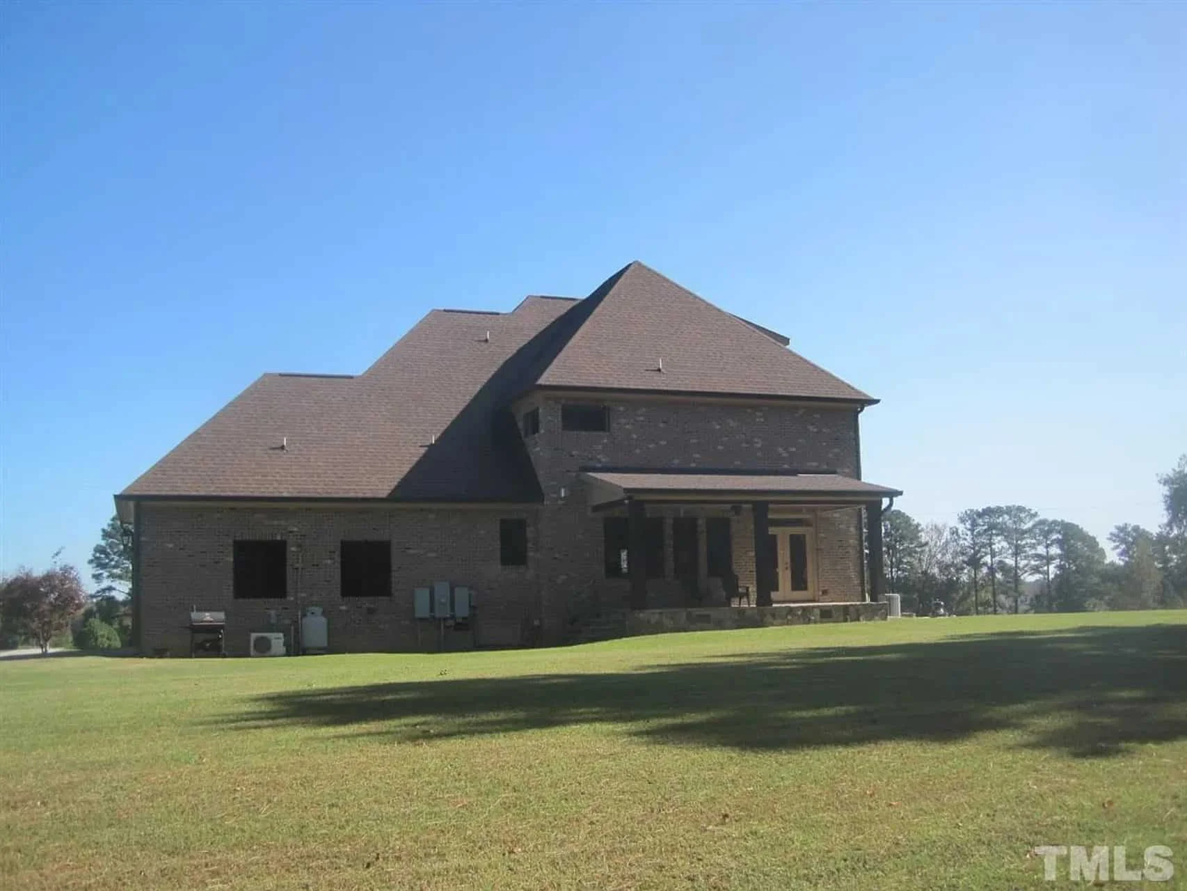 11-1510 HOUSE PLAN - Elegant Traditional House Plan with Spacious Layout and CAD Designs 23 Elegant Traditional house Plan with Spacious Layout and CAD Designs