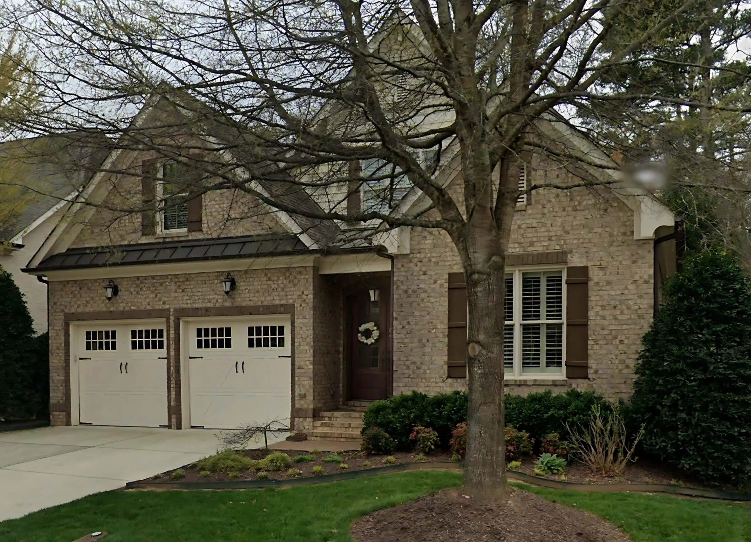 10-1614 HOUSE PLAN - Elegant House Design Blueprint with 4 Bedrooms & 2-Car Garage 3 Elegant house Design Blueprint with 4 Bedrooms & 2-Car Garage