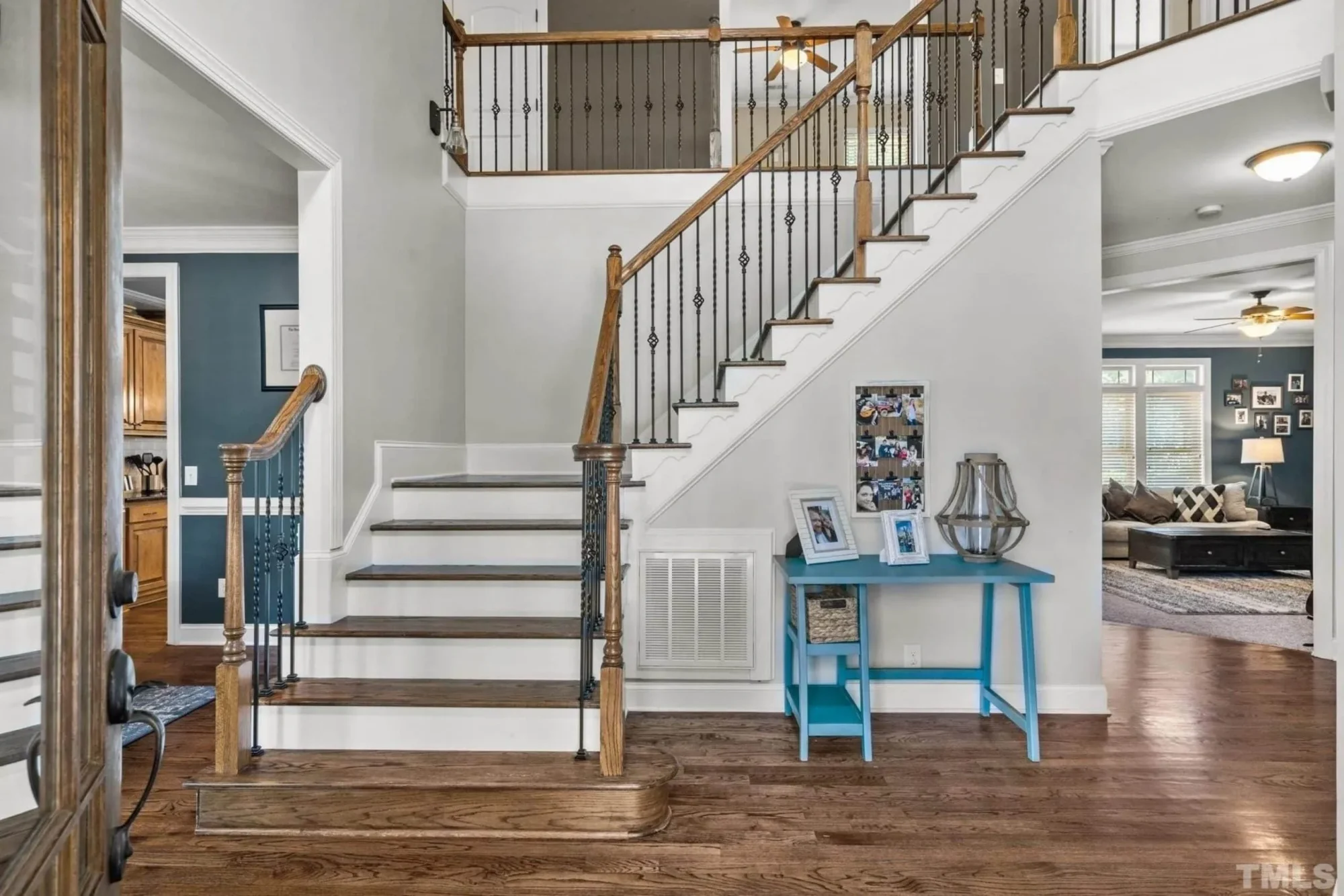 Spacious Craftsman house Plan with CAD Blueprints & Designs